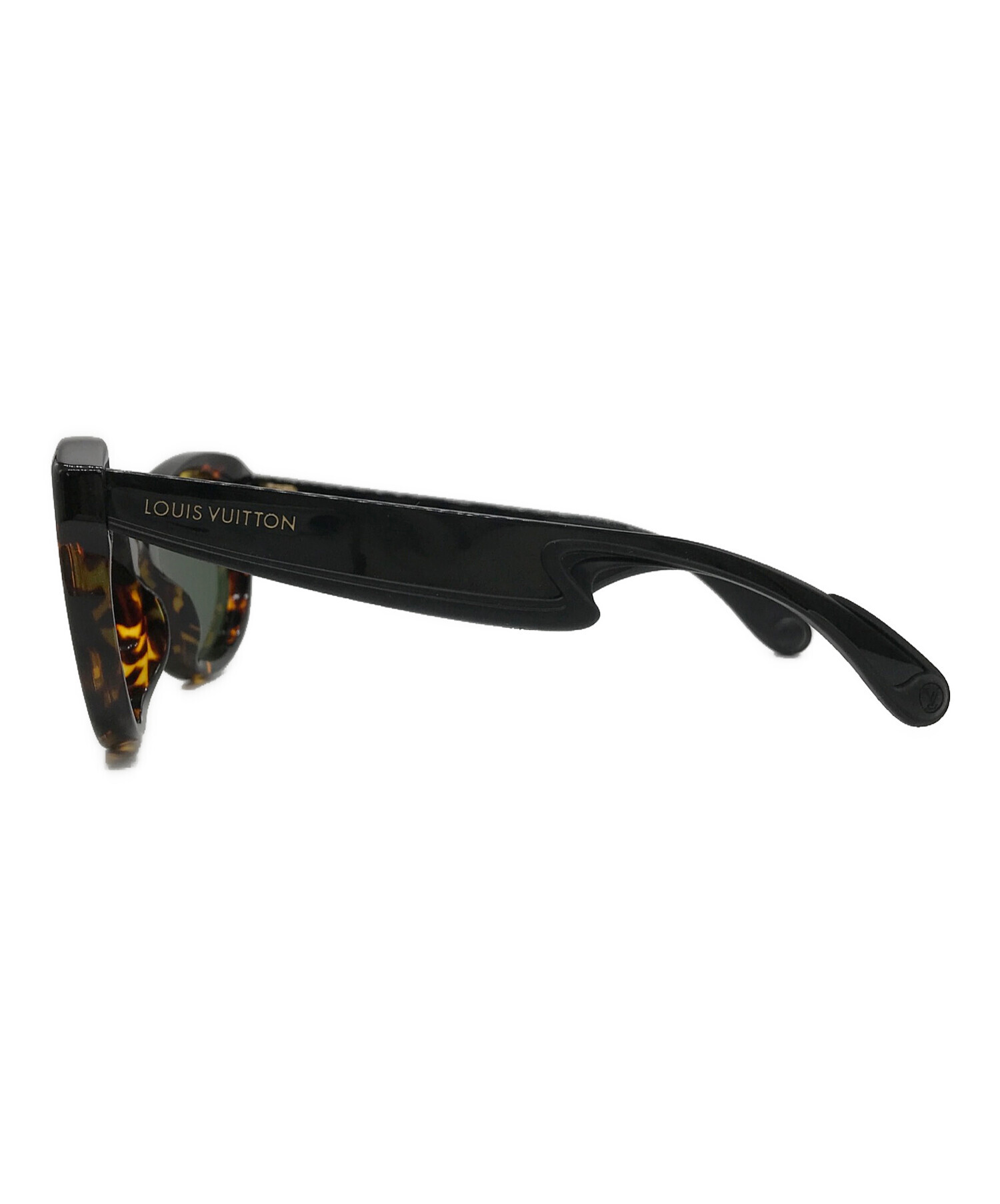 Louis Vuitton Chariots of Fire Cat Eye Sunglasses Louis Vuitton Chariots of Fire Cat-Eye Sunglasses - Black  main image 2