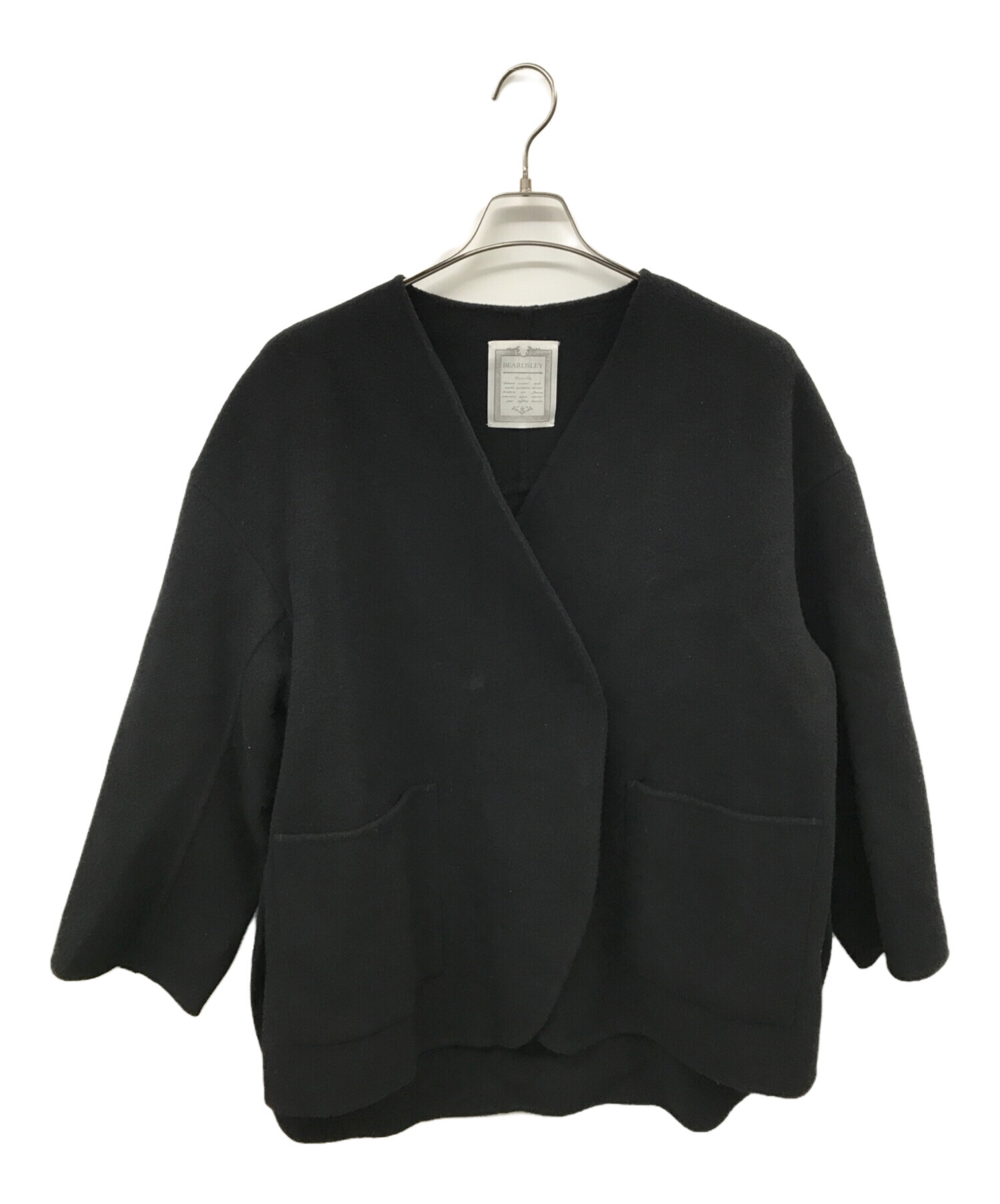 ビアズリー　ショートコート 後ろぷっくりウールショートコート（ノーカラーコート）｜BEARDSLEY