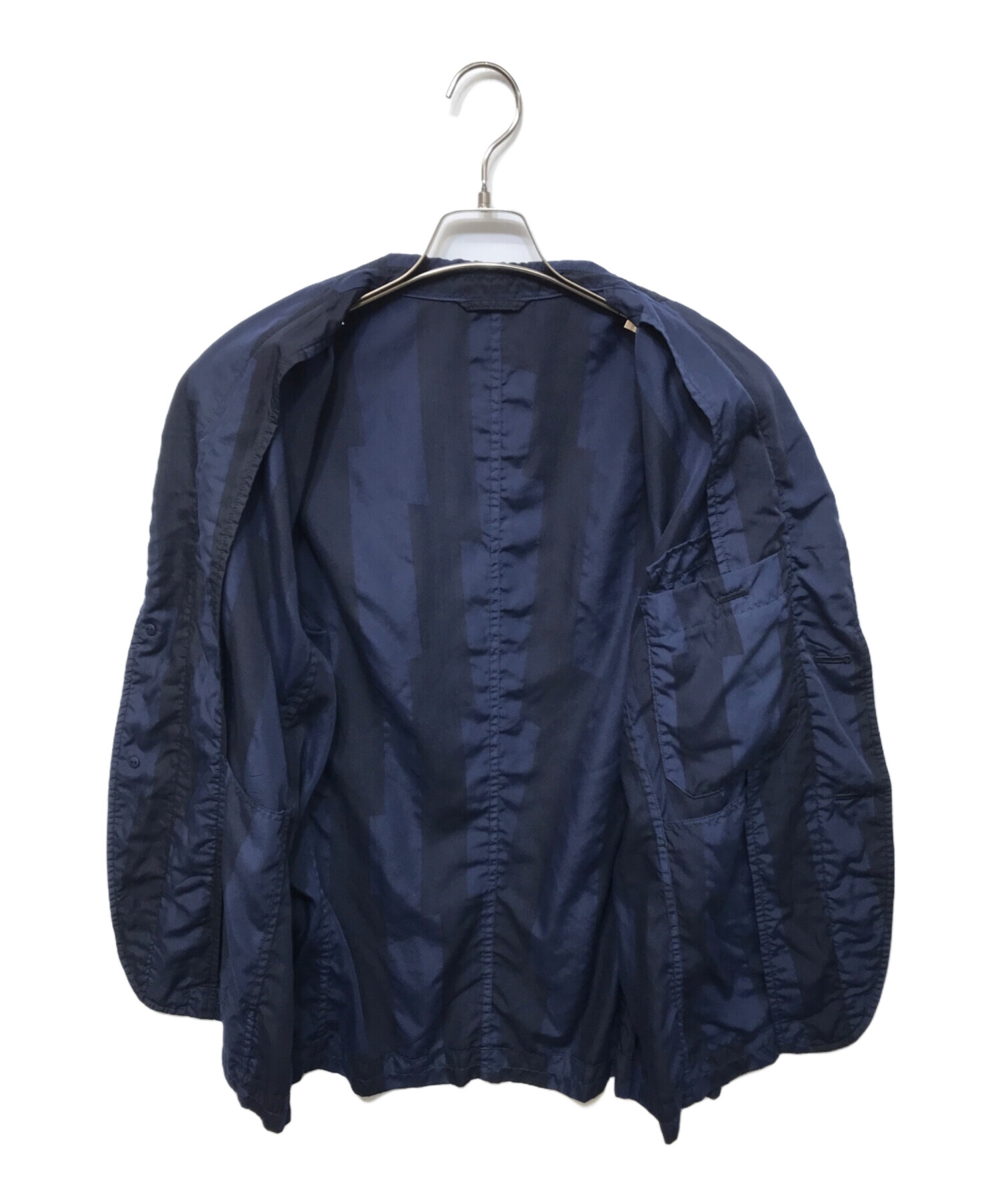 ISSEY MIYAKE ネイビーストライプジャケット 2 ISSEY MIYAKE ネイビーストライプジャケット 2 【公式通販】