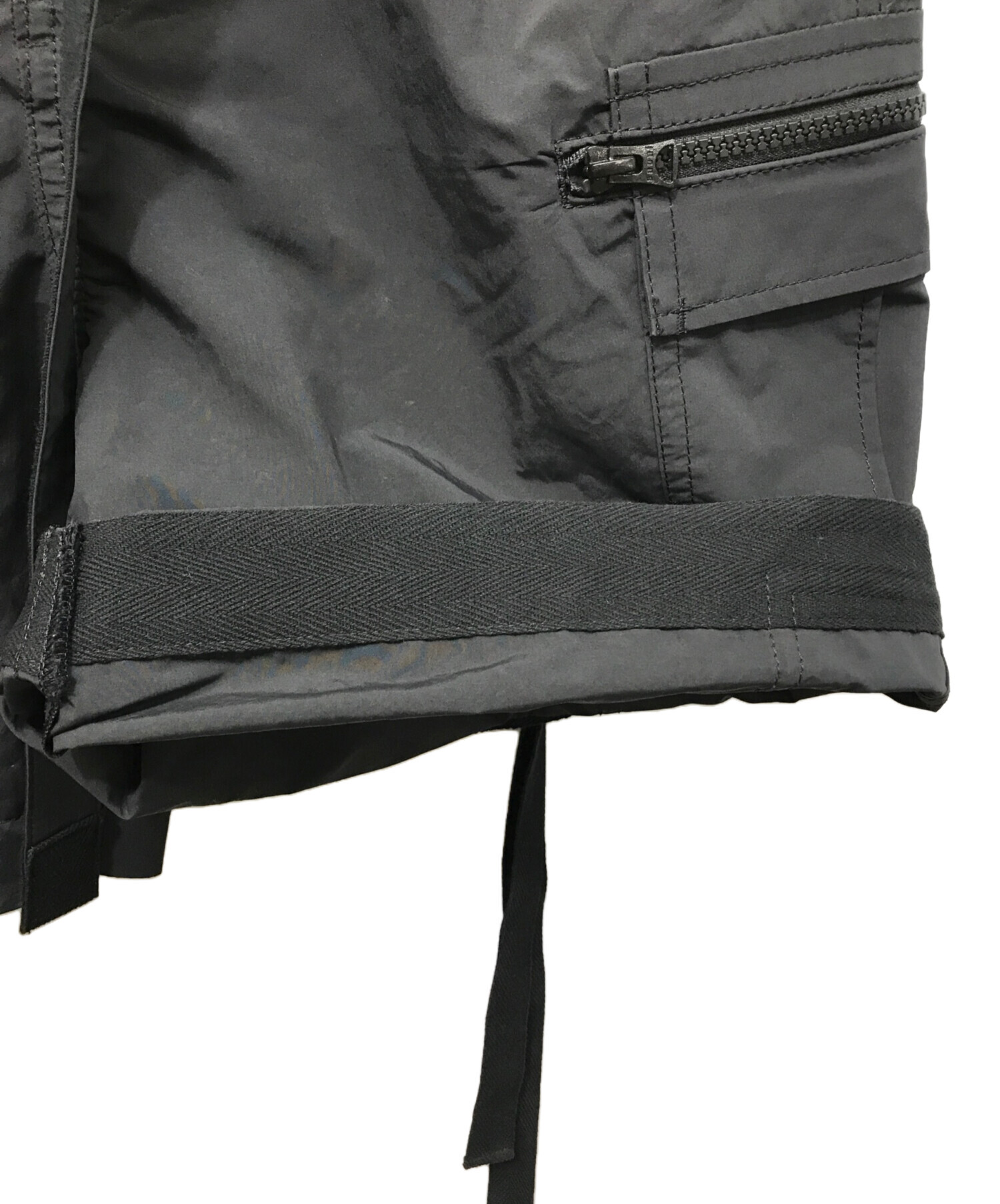 中古・古着通販】sacai (サカイ) Matte Taffeta Shorts ブラック 