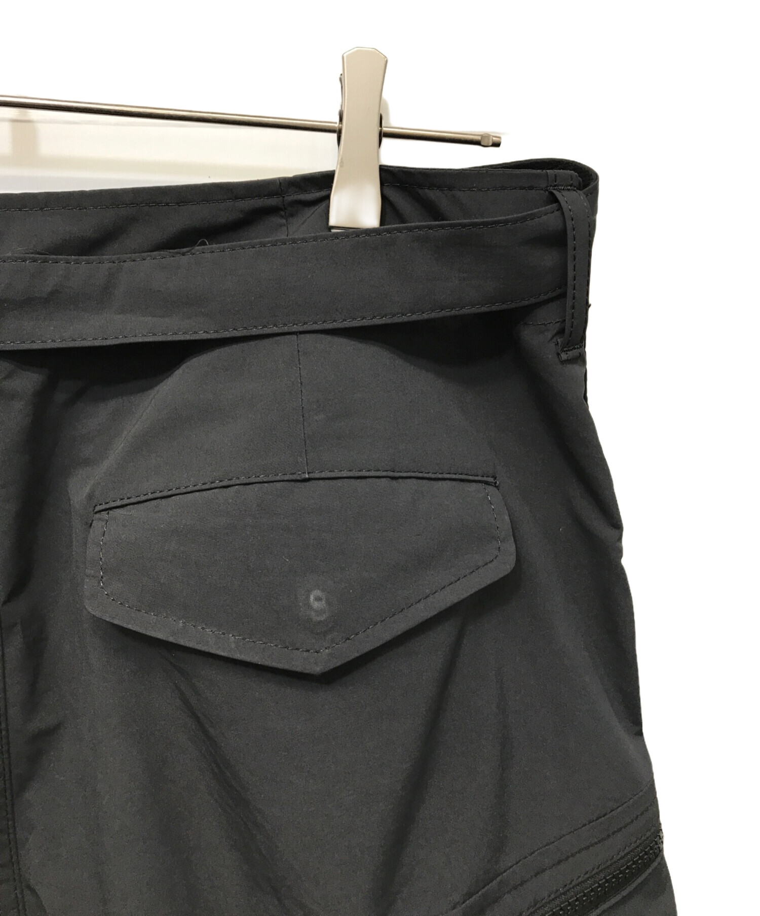 中古・古着通販】sacai (サカイ) Matte Taffeta Shorts ブラック 