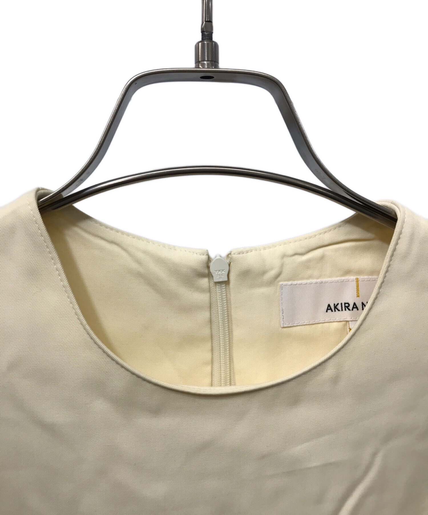 中古・古着通販】AKIRA NAKA (アキラナカ) ベルト付きノースリーブ