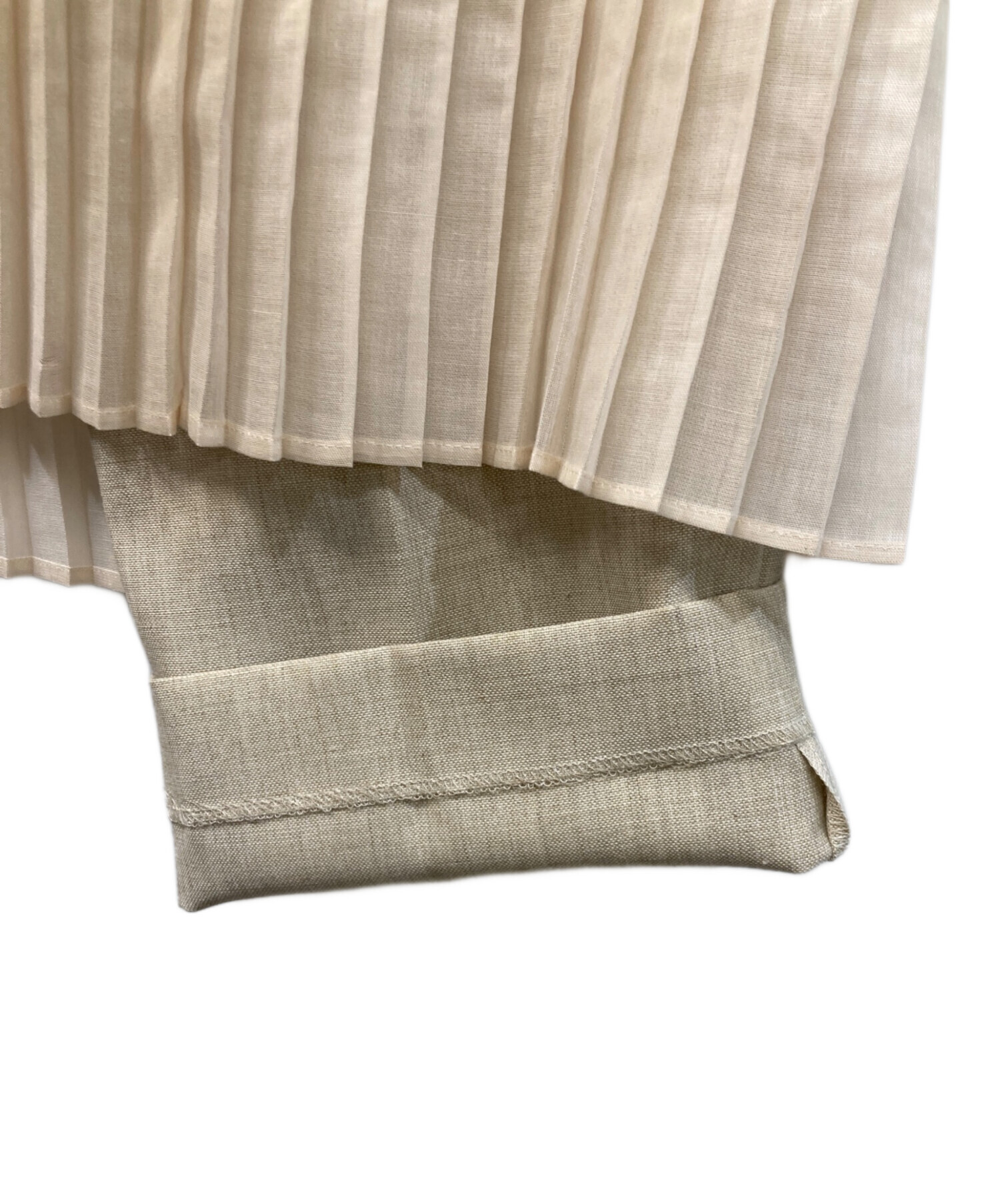 HYKE ハイク スラックス レディース 【古着】【中古】 中古・古着通販】HYKE (ハイク) プリーツレイヤードパンツ アイボリー