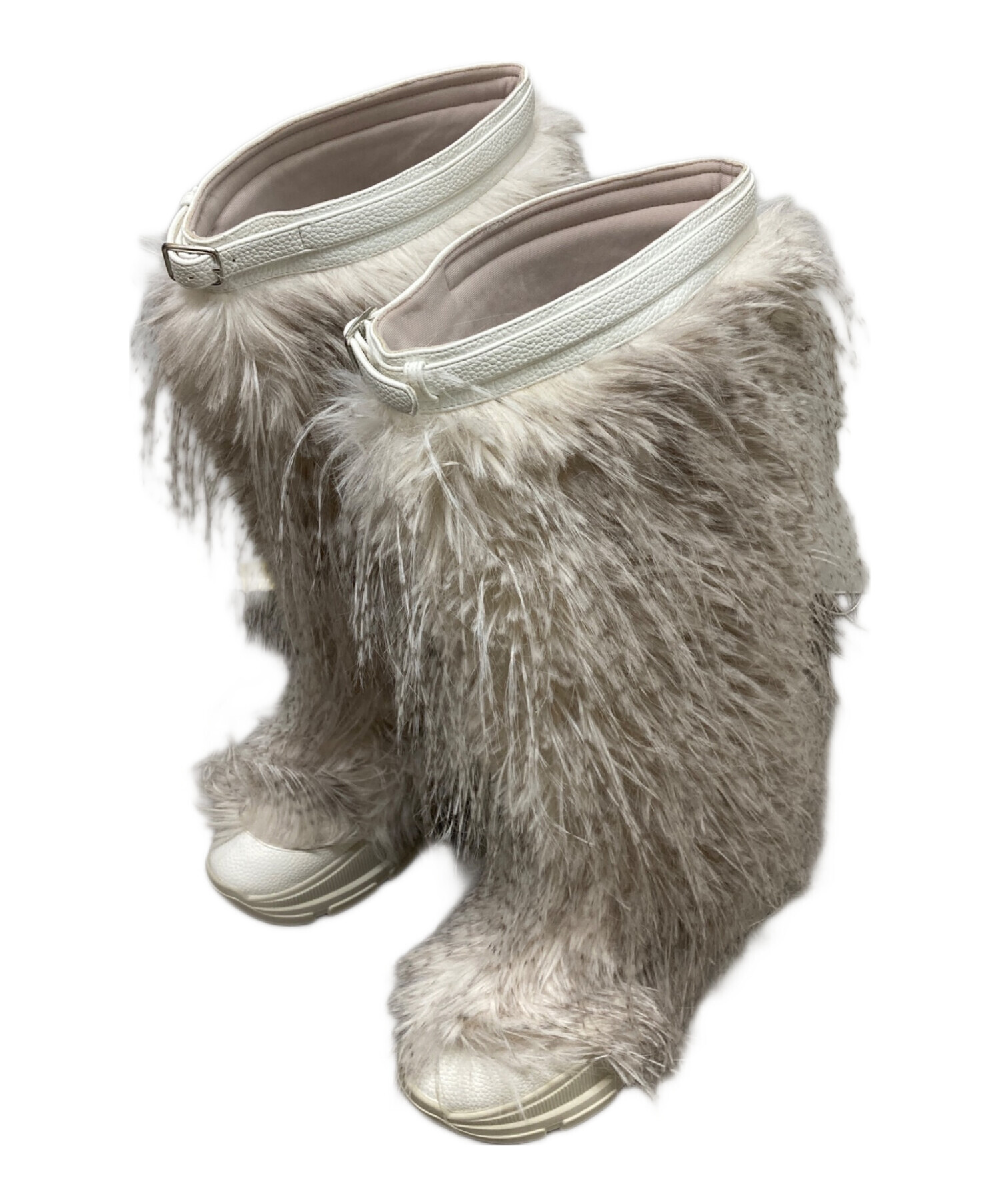 yello グレー　ホワイト ファーブーツ シルバー装飾付き 中古・古着通販】YELLO (イエロー) ロングファーブーツ グレー サイズ