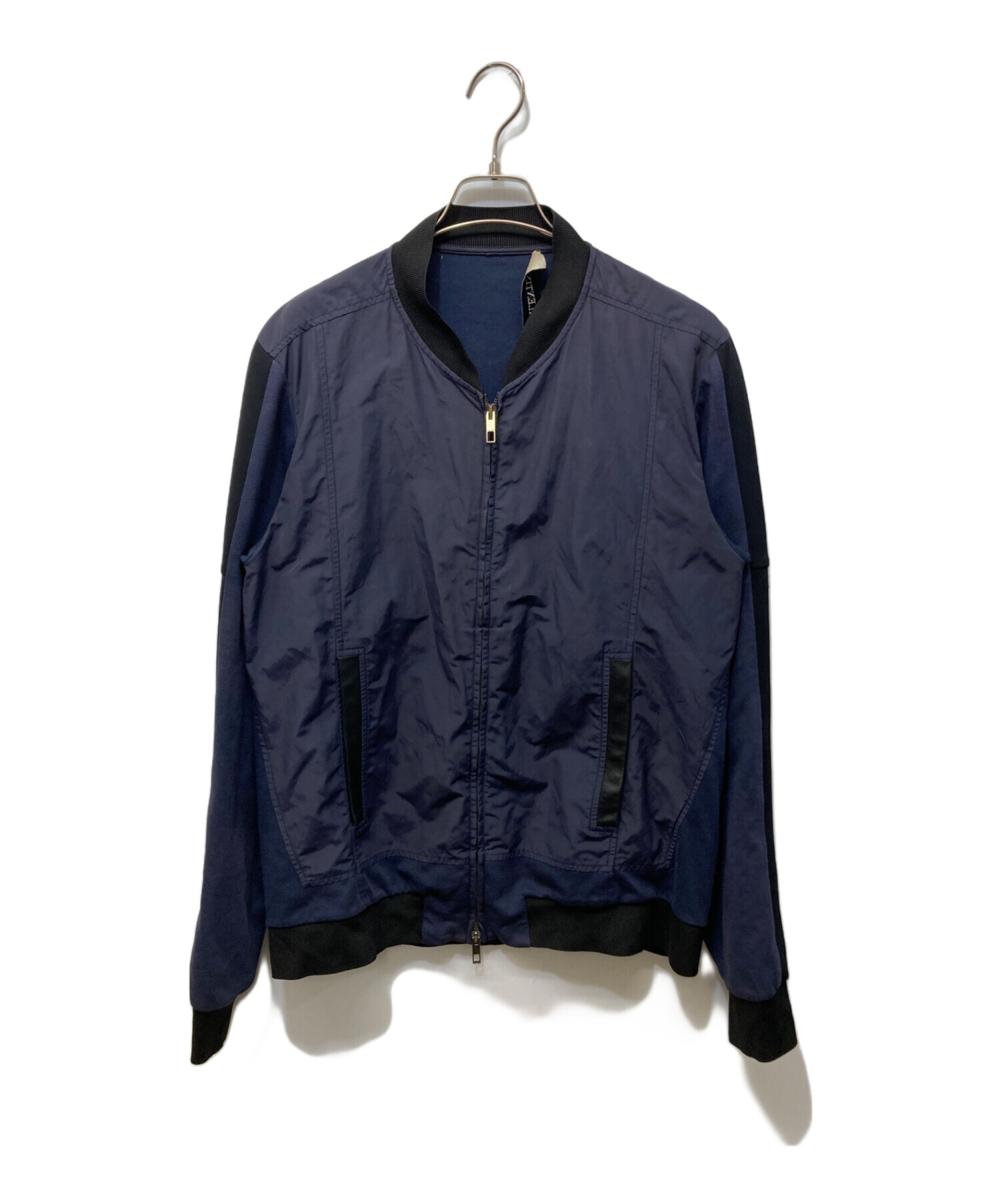 バレンティノ ナイロン ウェア