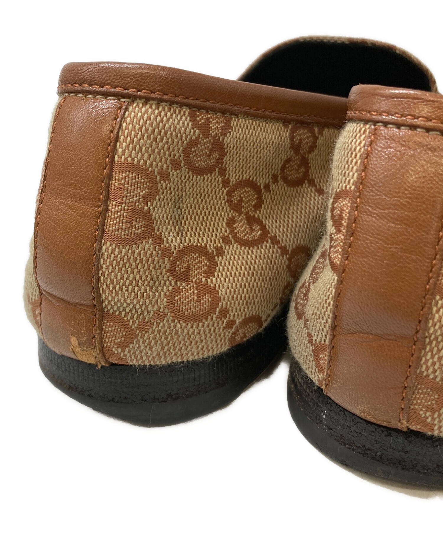 GUCCI ローファー　ベージュ 中古・古着通販】GUCCI (グッチ) GG柄 ホースビットローファー