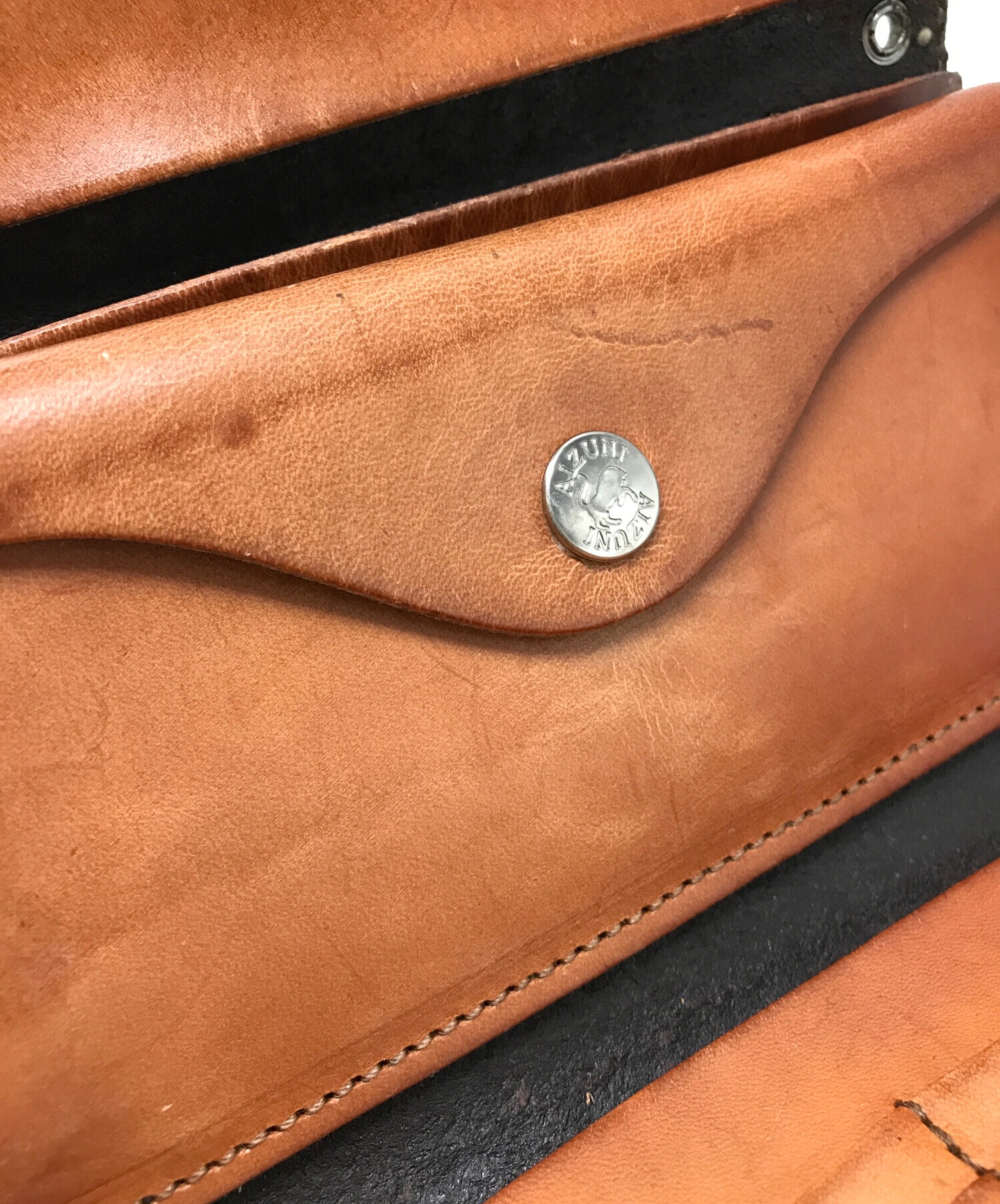 中古・古着通販】ALZUNI (アルズニ) カービングレザーウォレット 中古・古着通販】ALZUNI (アルズニ) カービングレザーウォレット