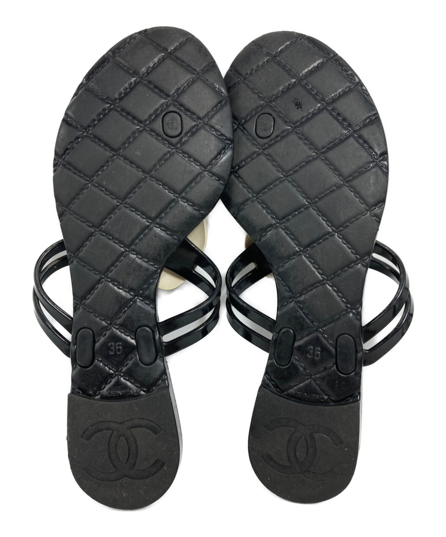 中古・古着通販】CHANEL (シャネル) カメリアトングサンダル ブラック