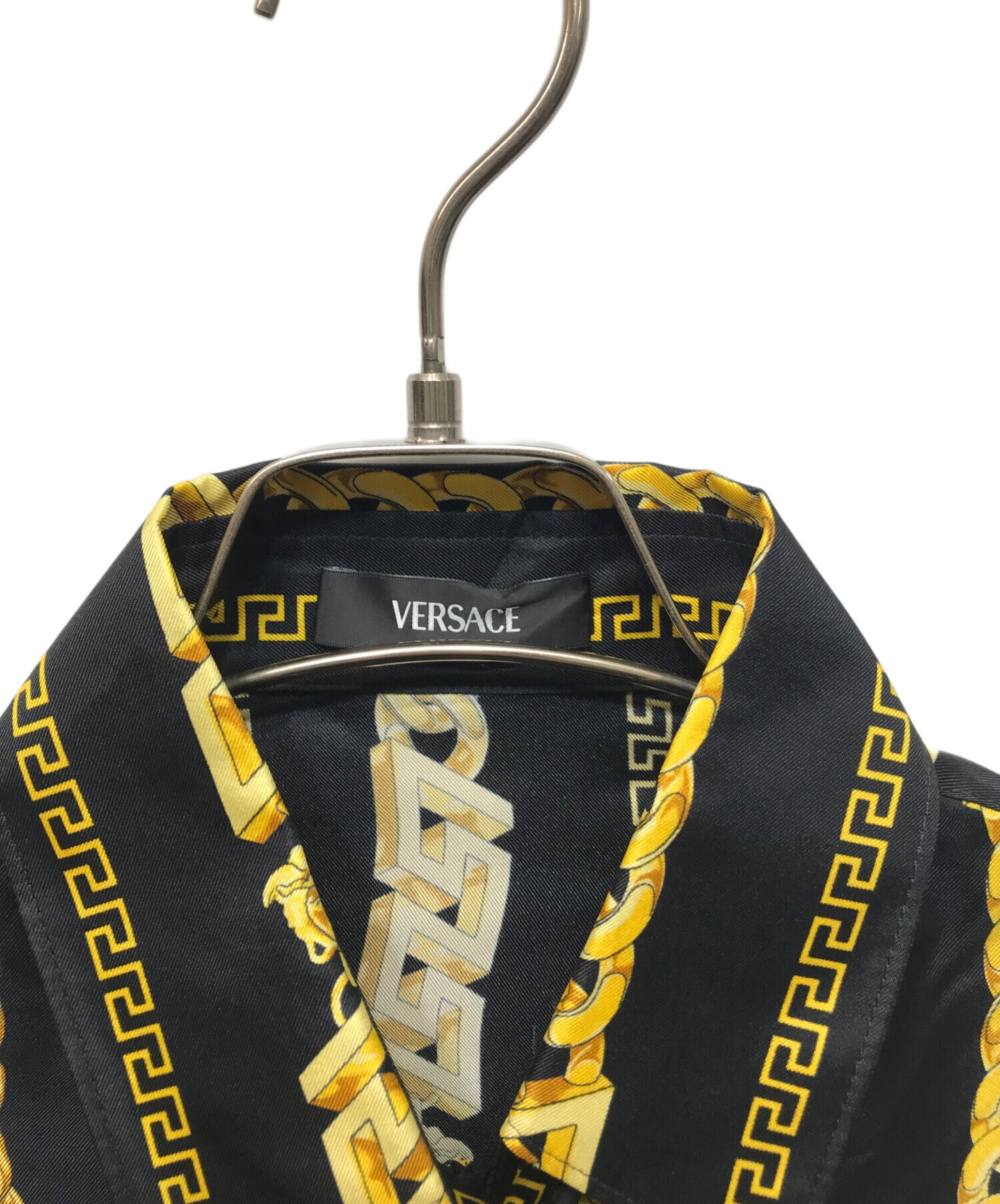 H*E様 VERSACE チェーン柄 メデューサ チェーンリンク柄シルクシャツ 中古・古着通販】VERSACE (ヴェルサーチェ) チェーンプリントシルク