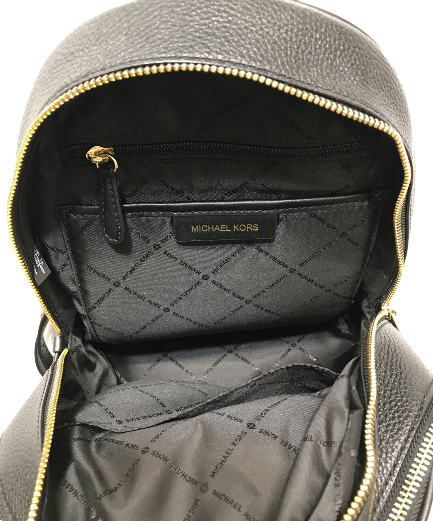 【未使用品】MICHAEL KORS マイケルコース　リュック　ブラック 中古・古着通販】MICHAEL KORS (マイケル・コース) レザーリュック