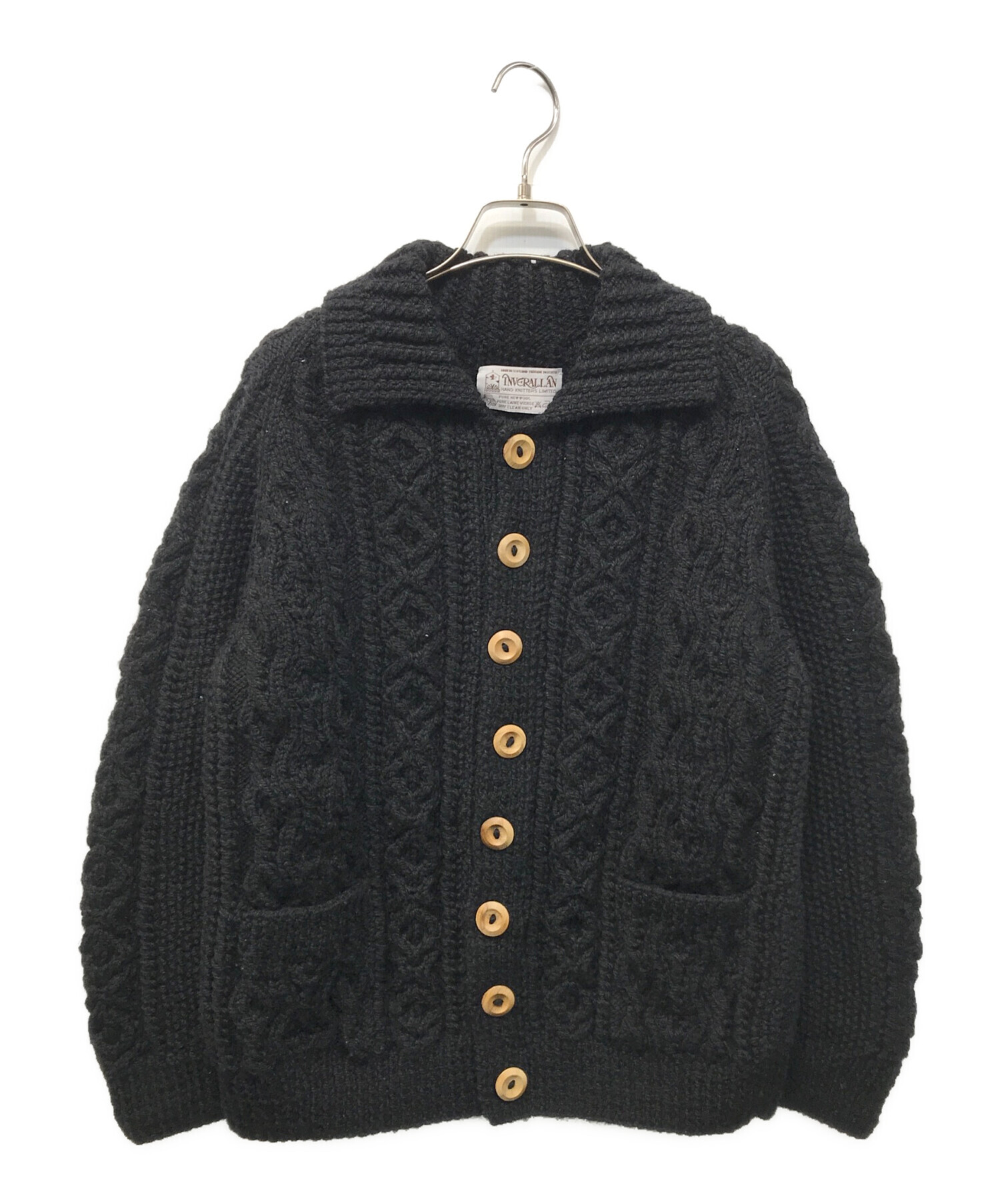 インバーアラン 3A アランカーディガン 茶タグ　変わりボタン　黒 インバーアラン 3A アランカーディガン 茶タグ 変わりボタン 黒