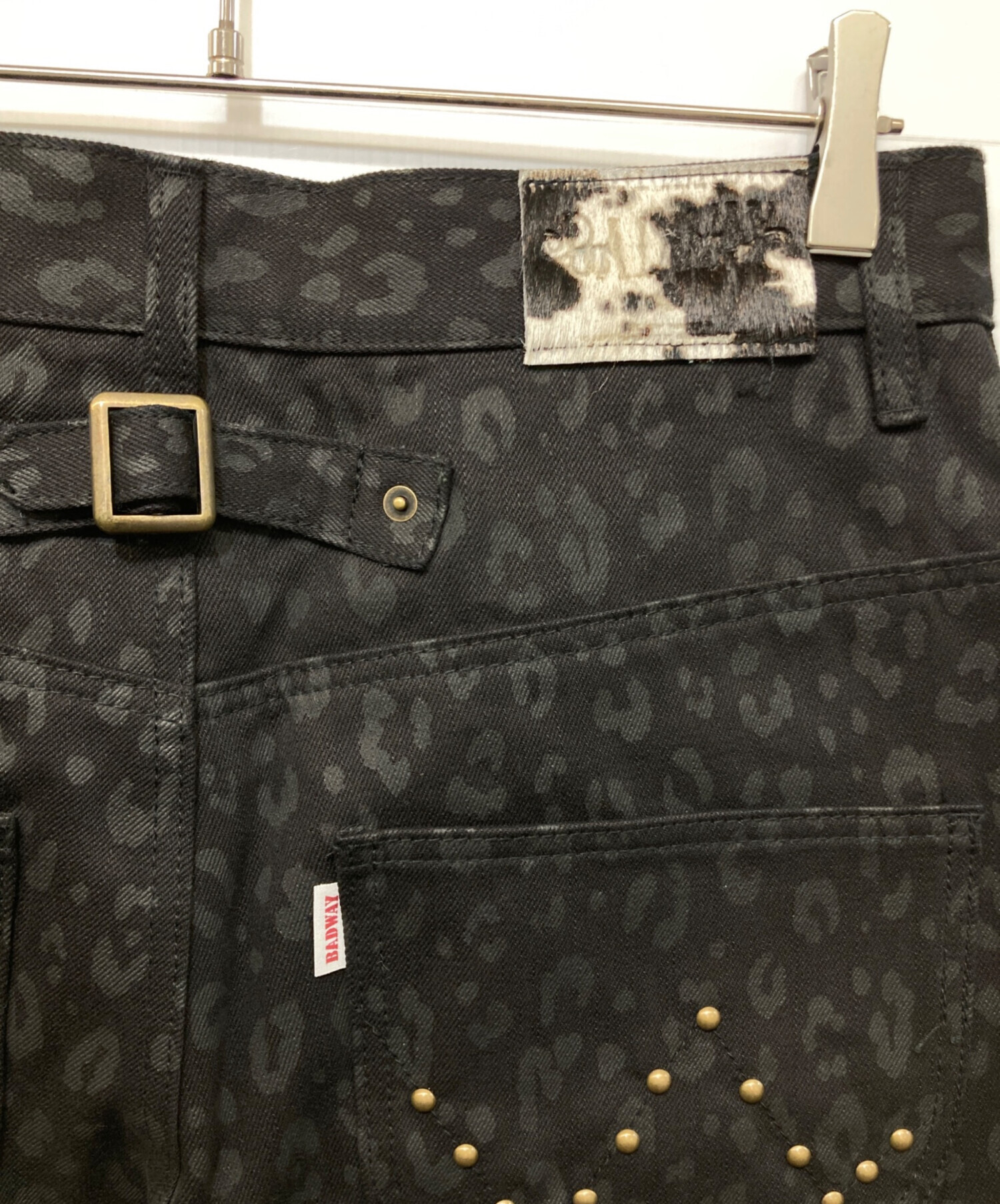 パンツ BADWAY Leopard straight denimpants 中古・古着通販】BADWAY (バッドウェイ) Leopard straight denim pants