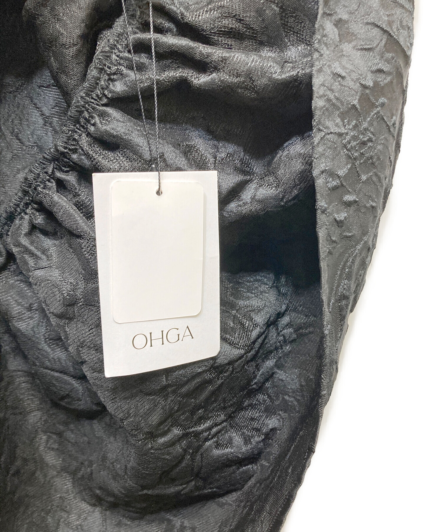 新品タグ付 OHGAフラワー ジャガード ブラウス ブラック 【公式通販】