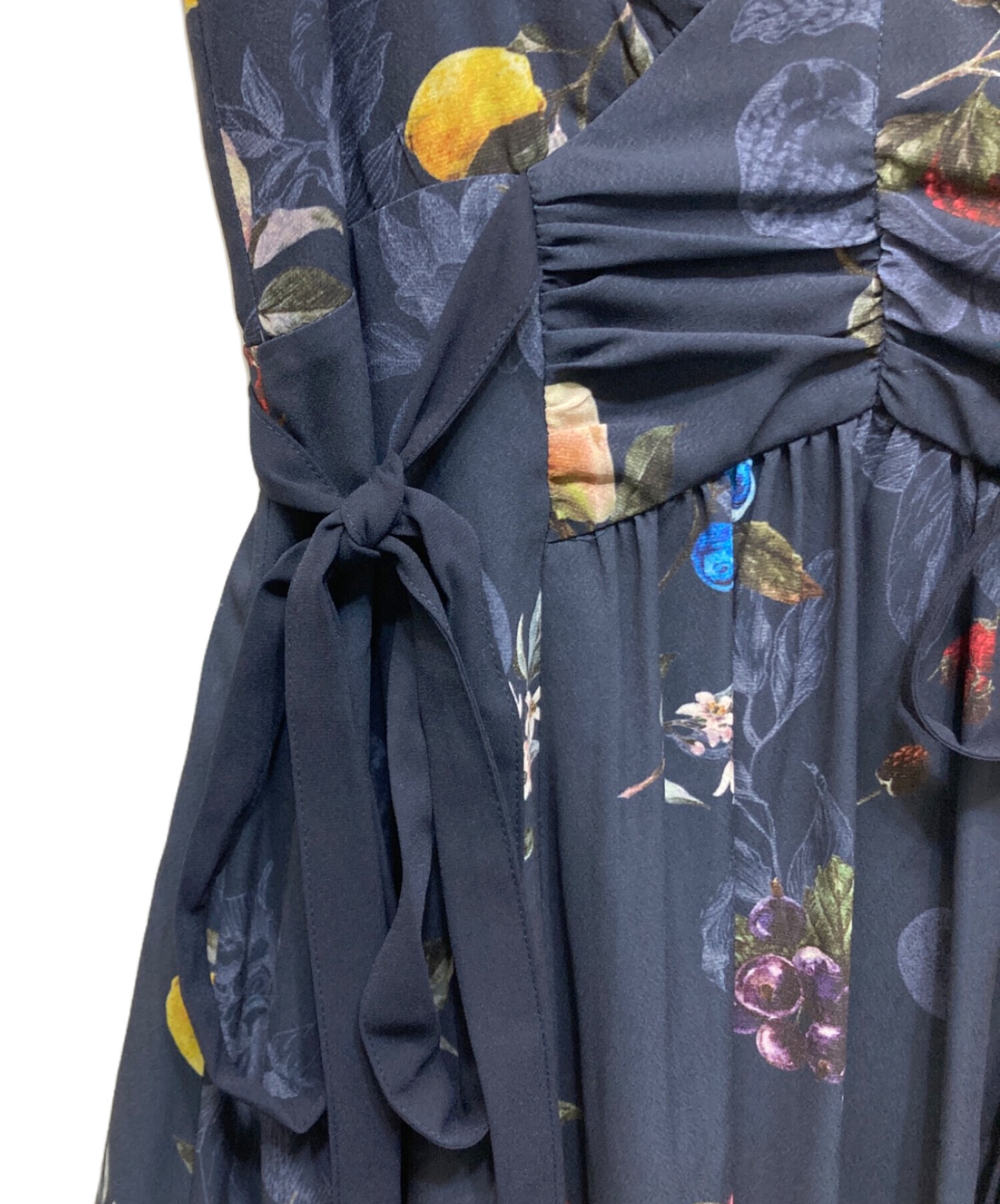 中古・古着通販】FRAY ID (フレイ アイディー) フルーツプリントサイド