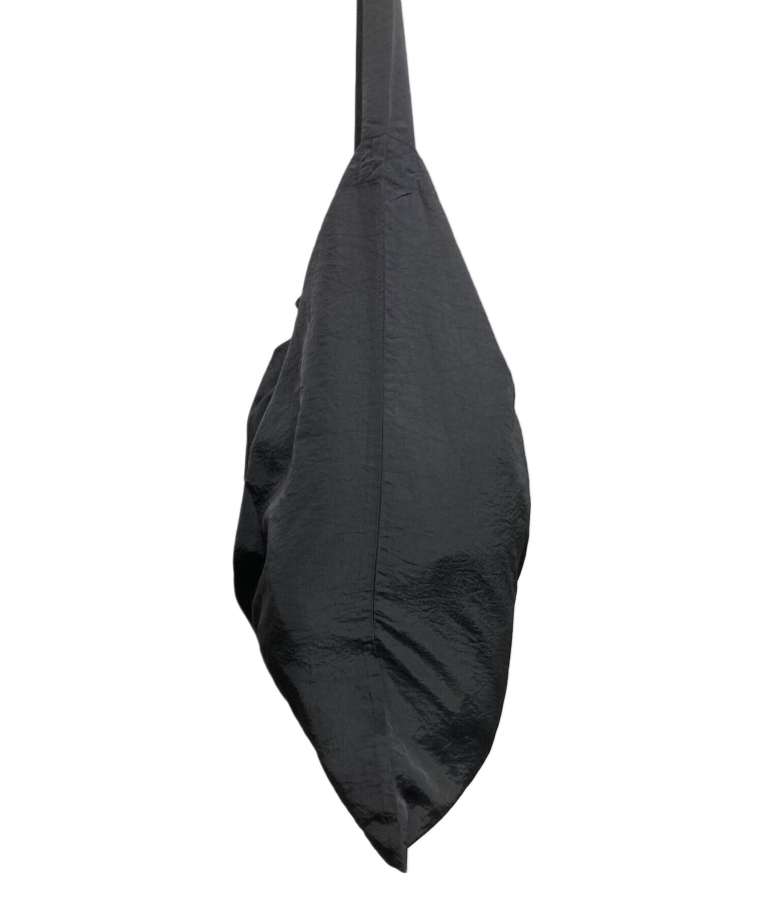 中古・古着通販】everyone (エブリワン) everyone nylon big shoulder