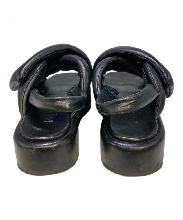 ほぼ未使用！プラダ レザーサンダル Prada leather sandals 37 1/2 中古・古着通販】PRADA (プラダ) パデットナッパレザーサンダル