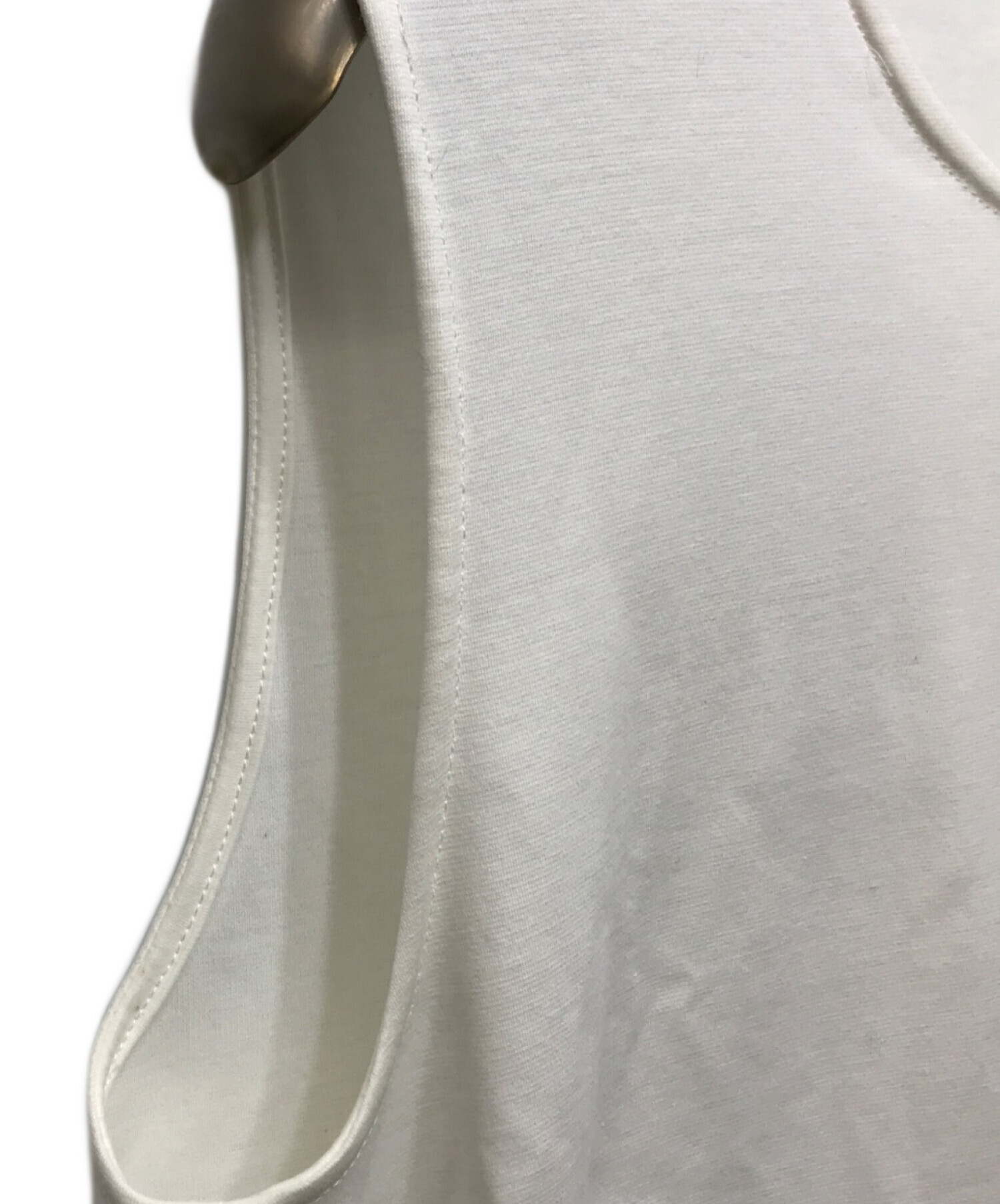 【新品未使用】Heve オーガンジーフリルトップス　ホワイト 中古・古着通販】Heve (ヘイヴ) オーガンジーフリルトップス ホワイト