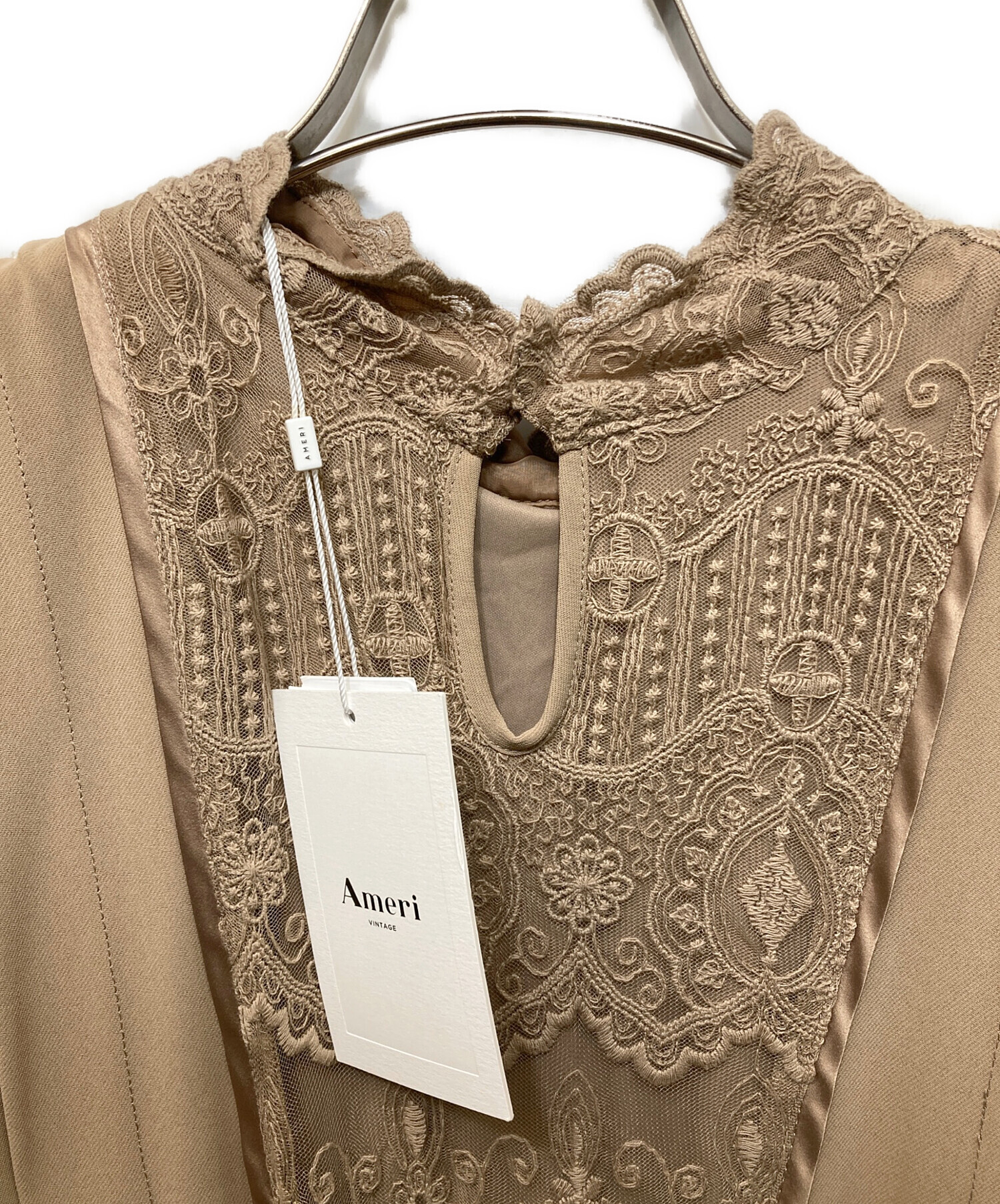 中古・古着通販】AMERI (アメリ) 2WAY SCOOP OUT LACE DRESS ブラウン