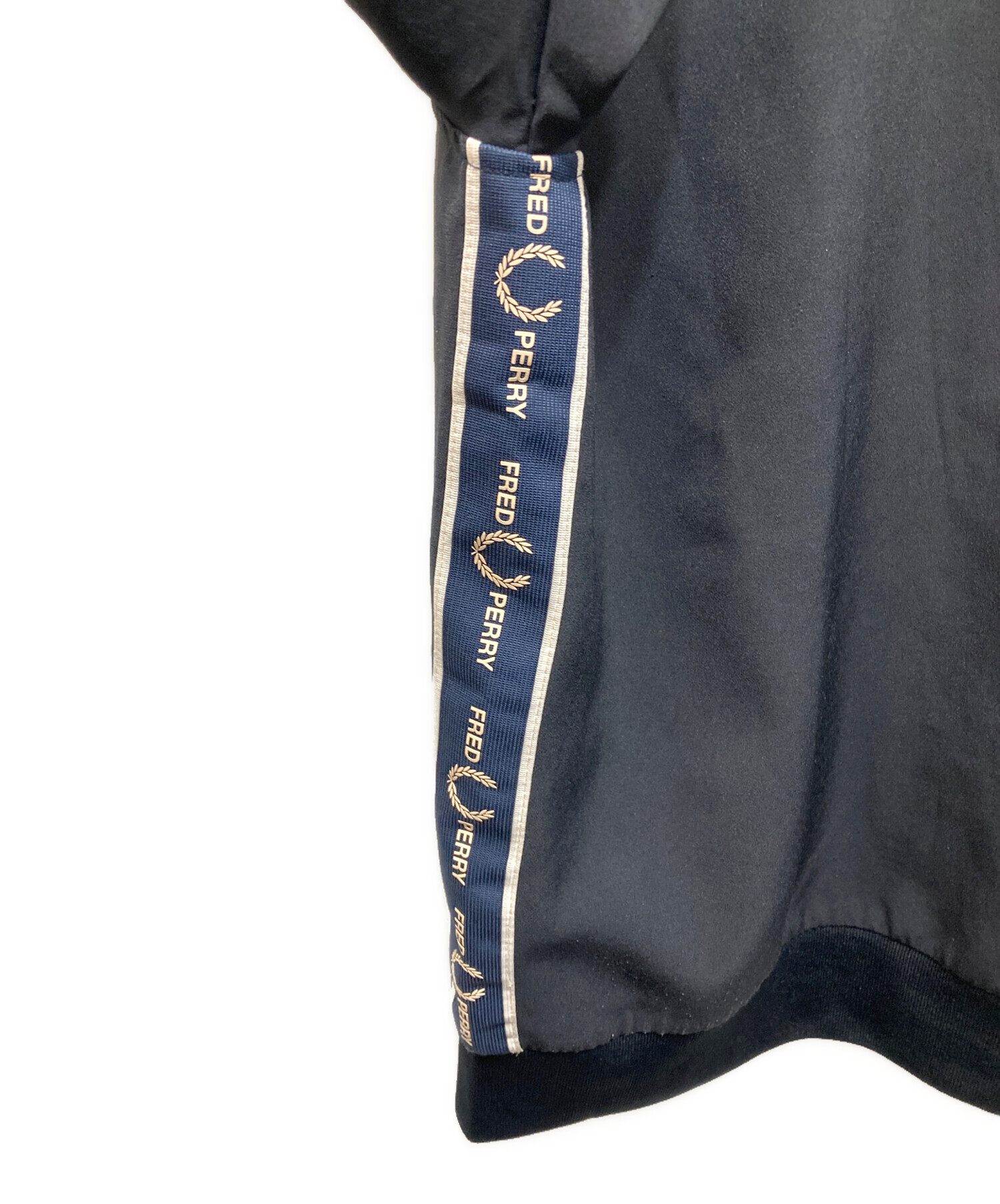 中古・古着通販】FRED PERRY (フレッドペリー) テープ ディテール