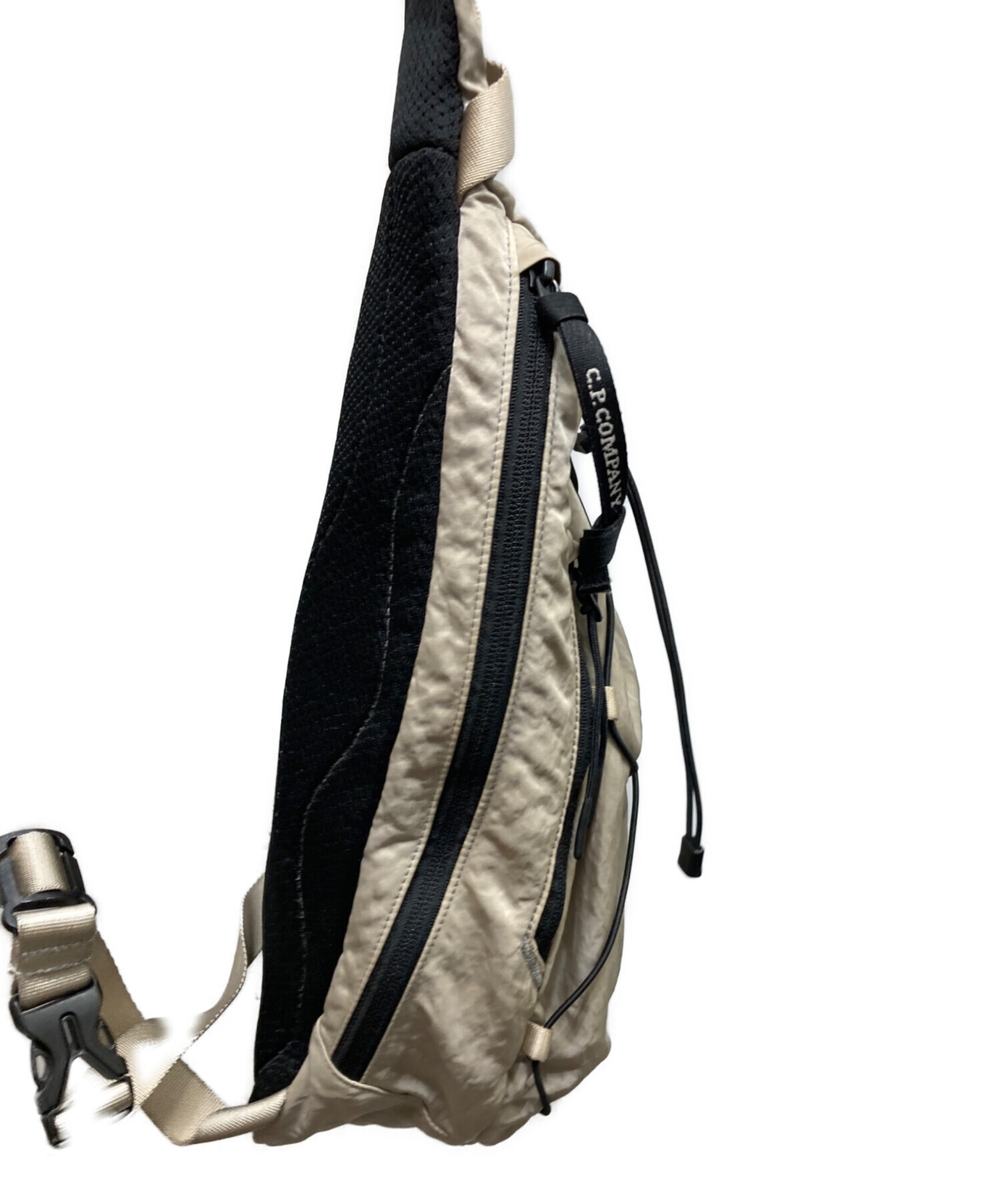 C.P Company Crossbody backpack nylon b 【公式通販】