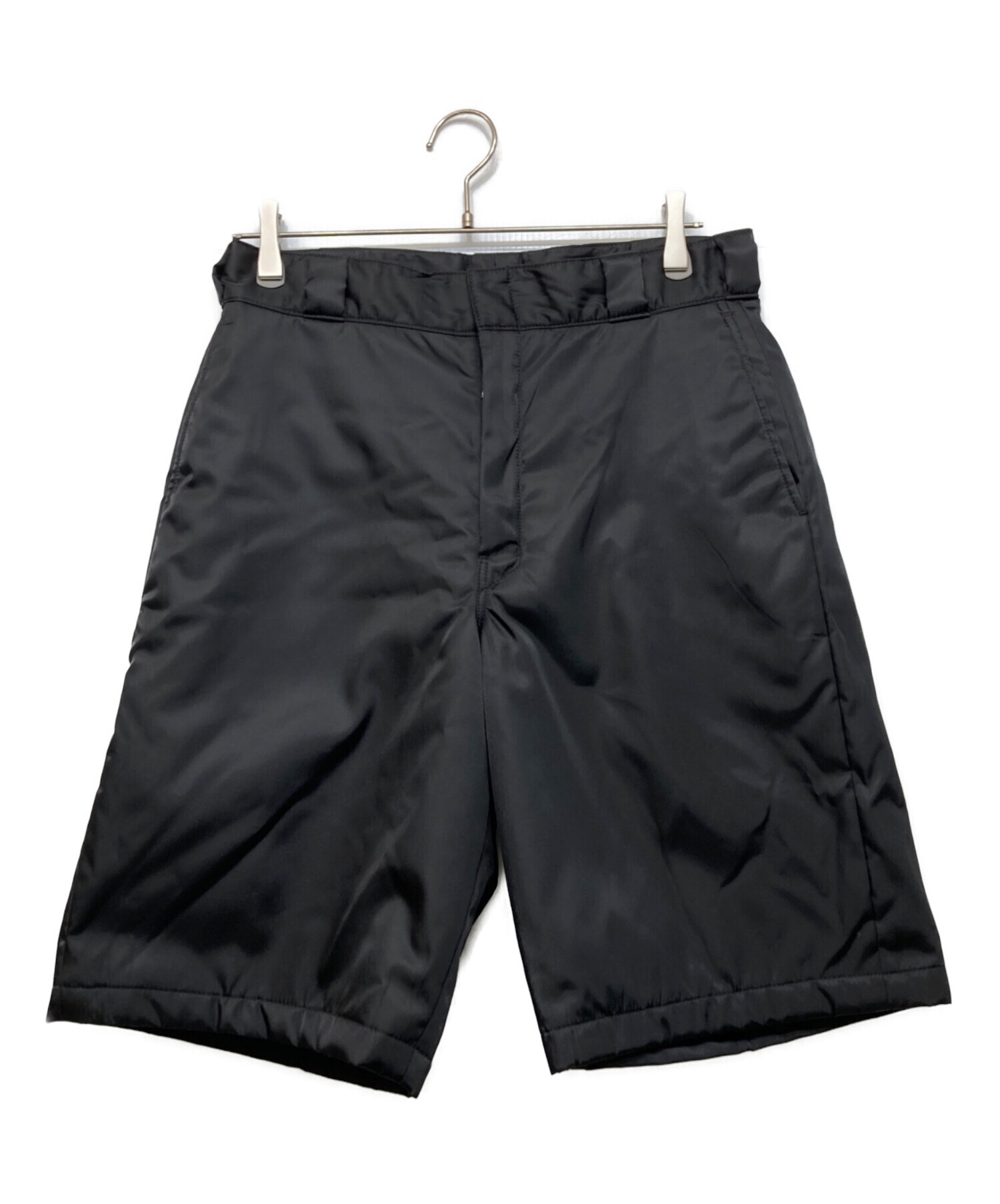 中古・古着通販】PRADA (プラダ) ナイロン中綿ハーフパンツ ブラック