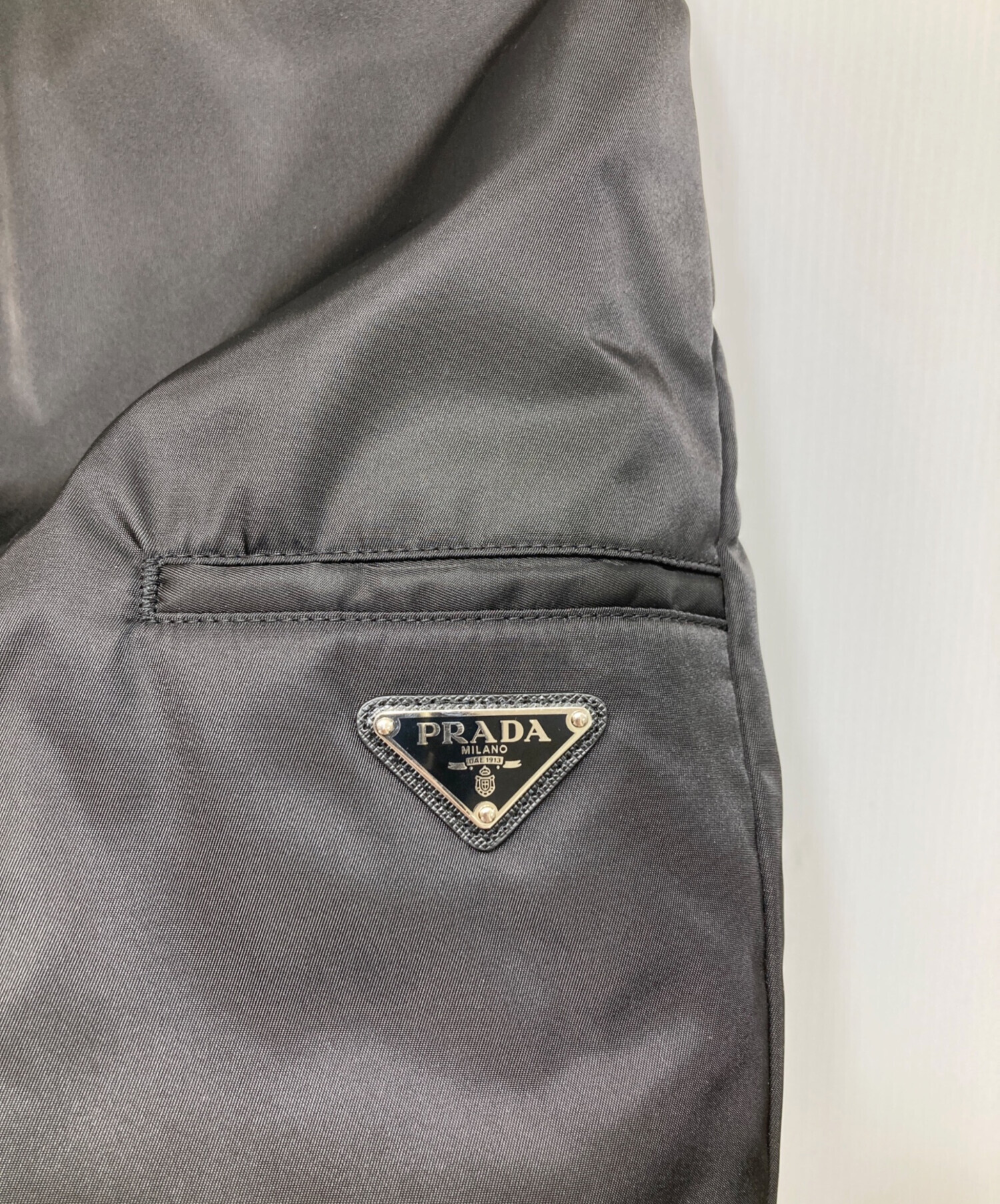 中古・古着通販】PRADA (プラダ) ナイロン中綿ハーフパンツ ブラック