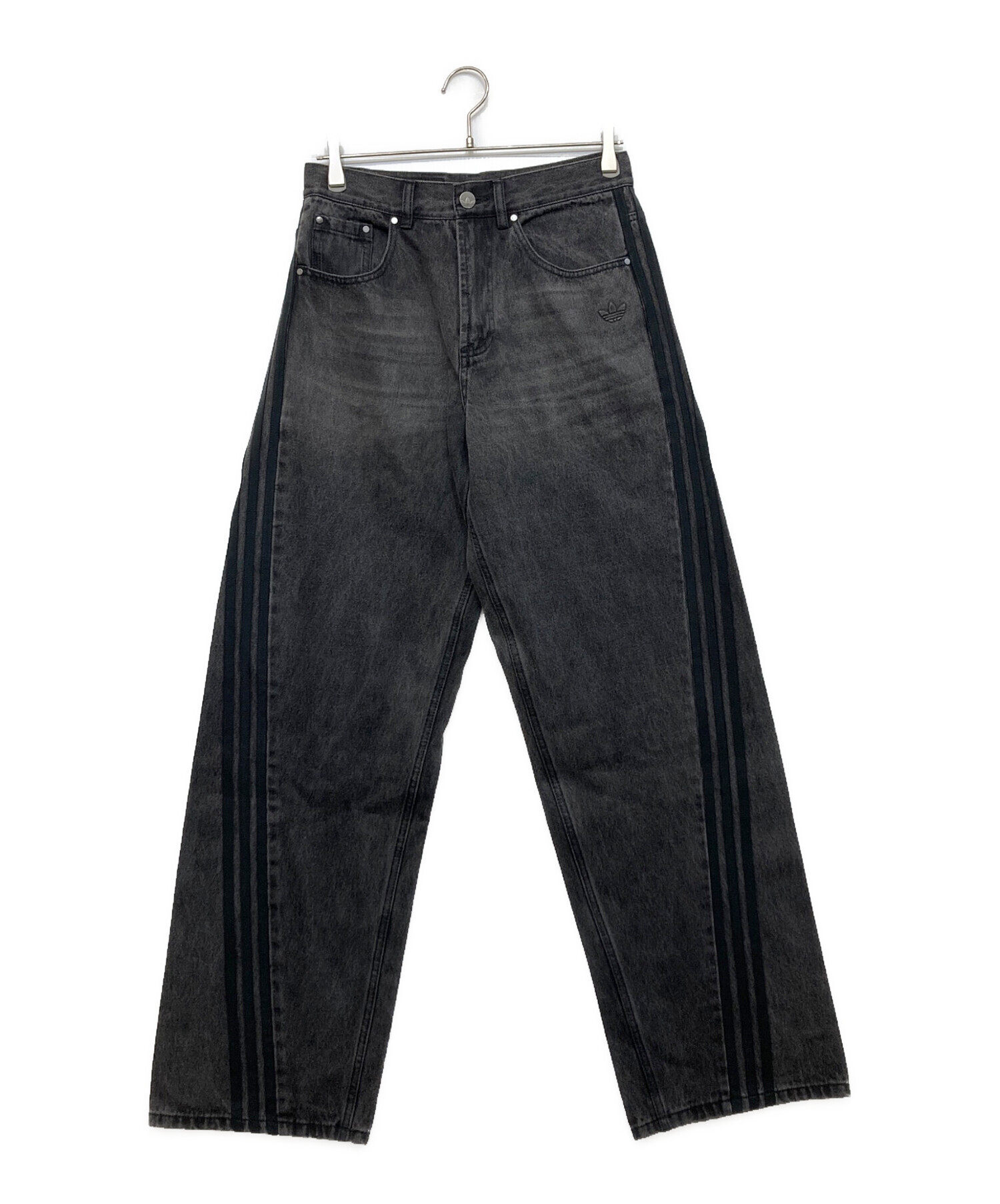 b*l様 アディダス ダークグレー ワイドデニムパンツ  中古・古着通販】adidas (アディダス) デニムパンツ グレー サイズ:28