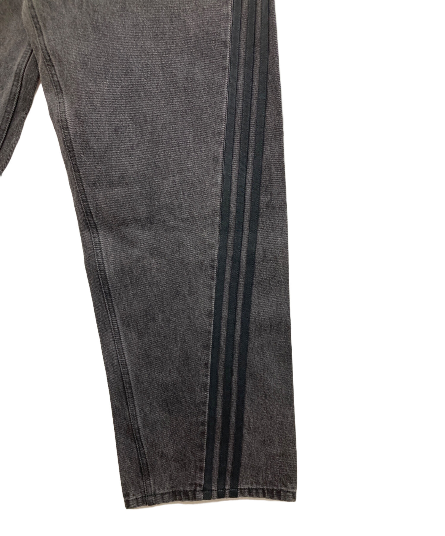 中古・古着通販】adidas (アディダス) デニムパンツ グレー サイズ:28