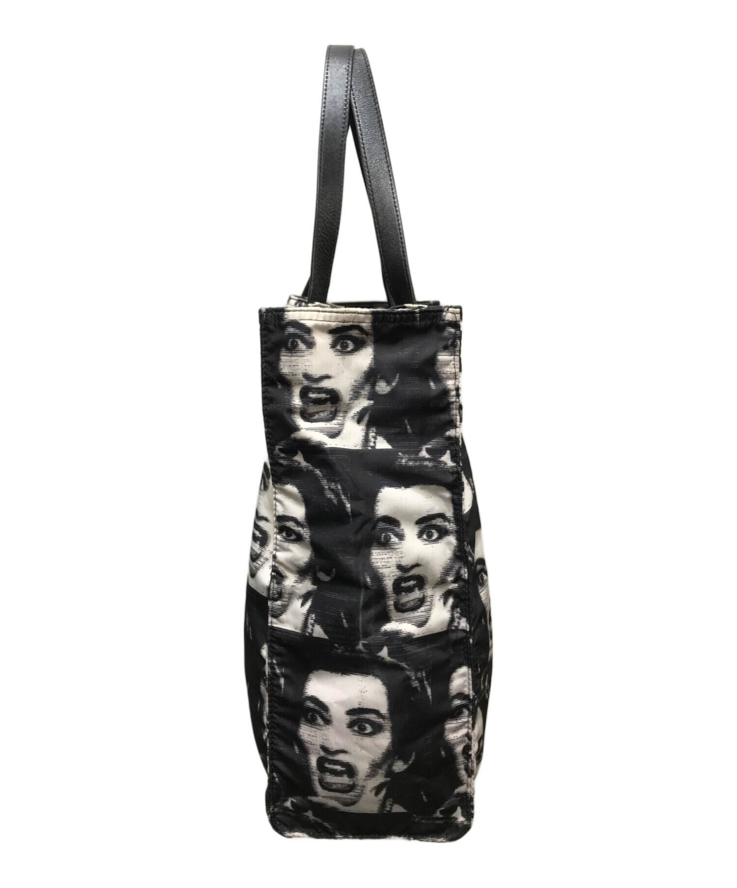 マークジェイコブス リュック　マリアカラスプリント 中古・古着通販】MARC JACOBS (マークジェイコブス) マリア・カラス
