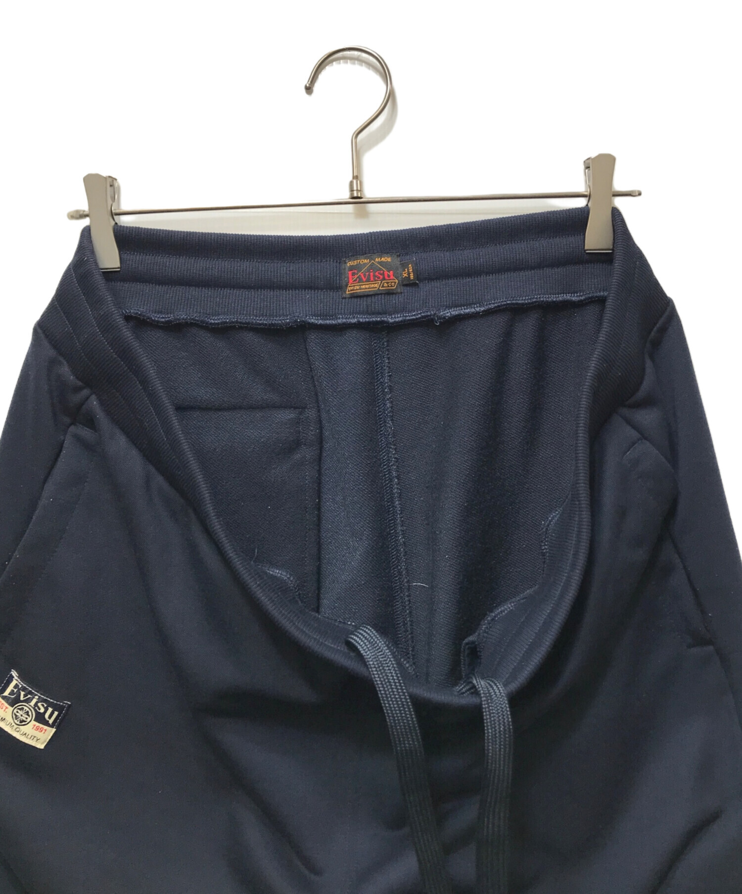 【新品タグ付】EVISU エヴィス スウェット ハーフパンツ 紺 XL 中古・古着通販】EVISU (エヴィス) Poster Daicock Print Fashion Fit