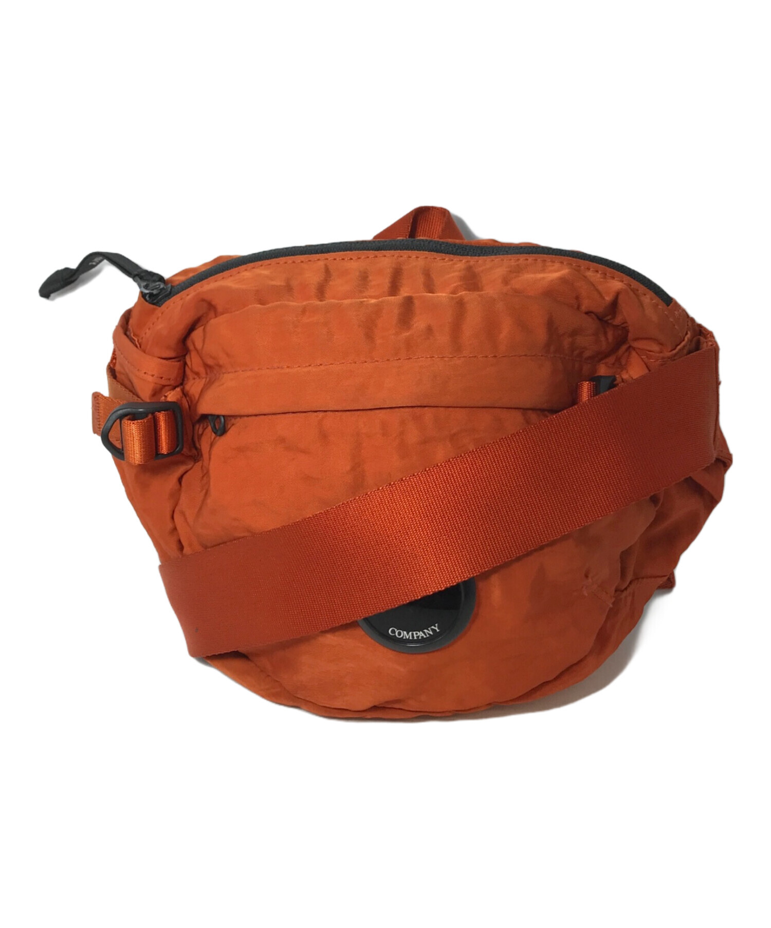 C.P.ompanyショルダーバッグ オレンジ 中古・古着通販】C.P COMPANY (シーピーカンパニー) NYLON B CROSSBODY