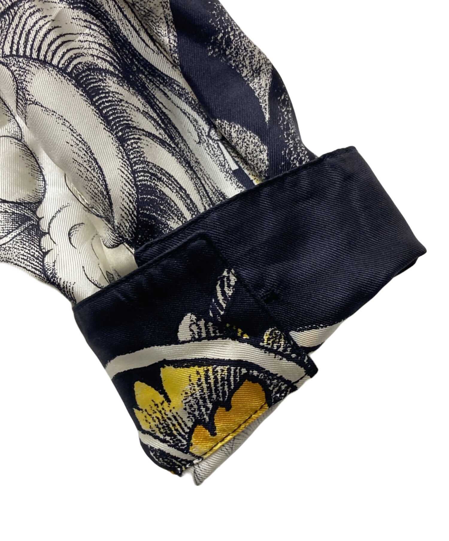 中古・古着通販】GIANNI VERSACE (ジャンニ・ヴェルサーチ) シルク総柄