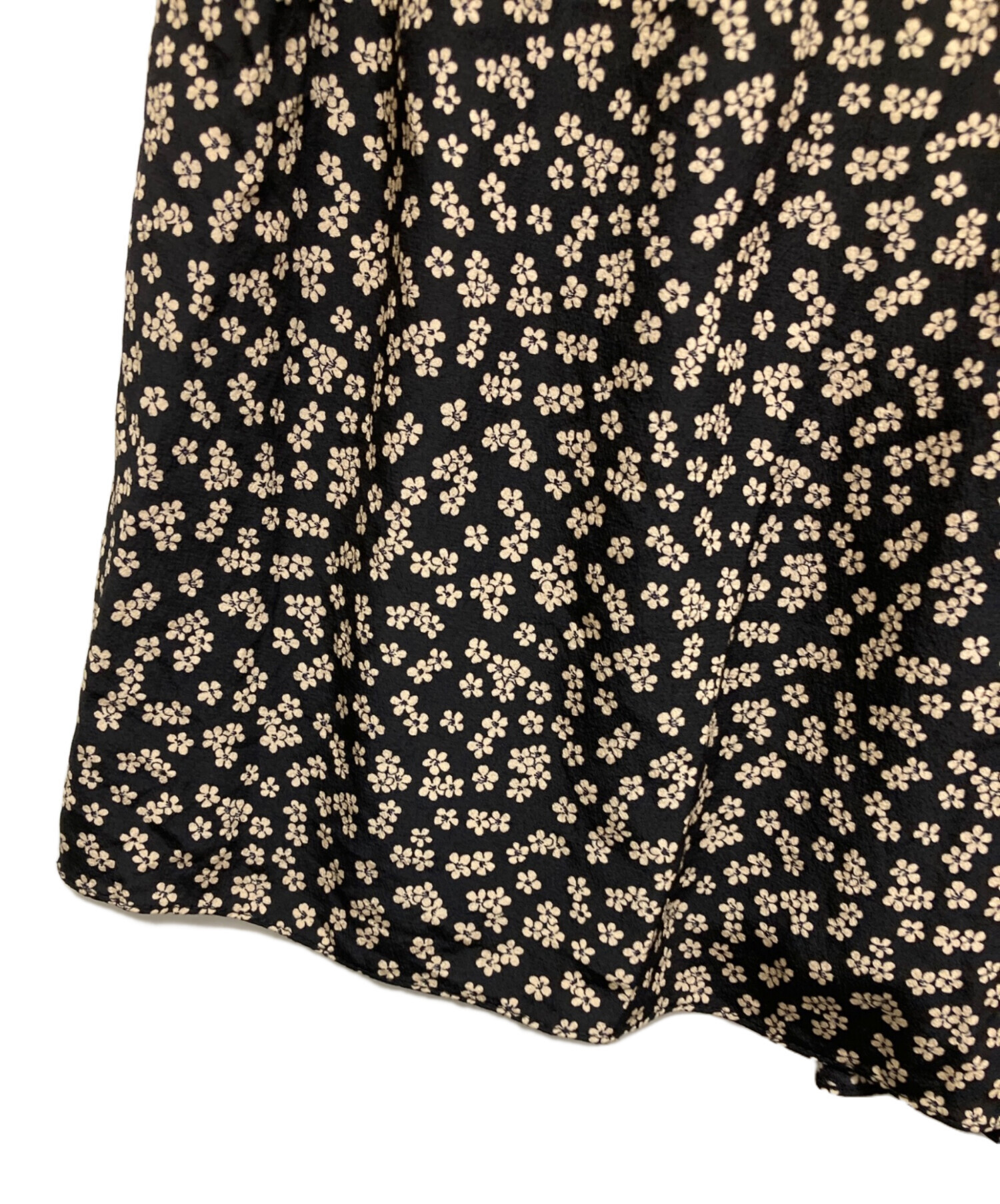 CELINE PARIS セリーヌ　プリーツスカート　膝丈　花柄 中古・古着通販】CELINE (セリーヌ) 花柄シルク ミディ プリーツ