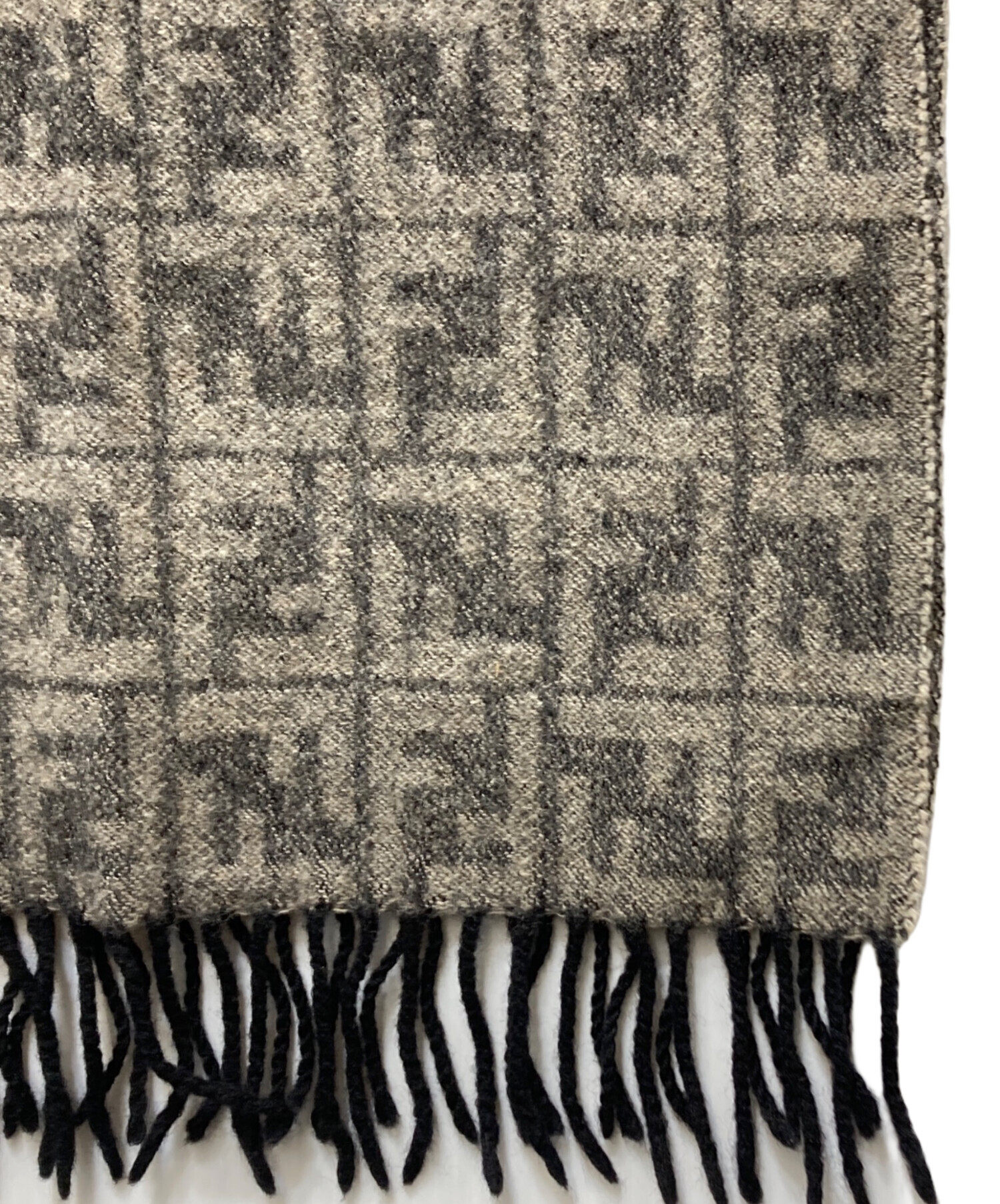 中古・古着通販】FENDI (フェンディ) ズッカ柄フリンジマフラー