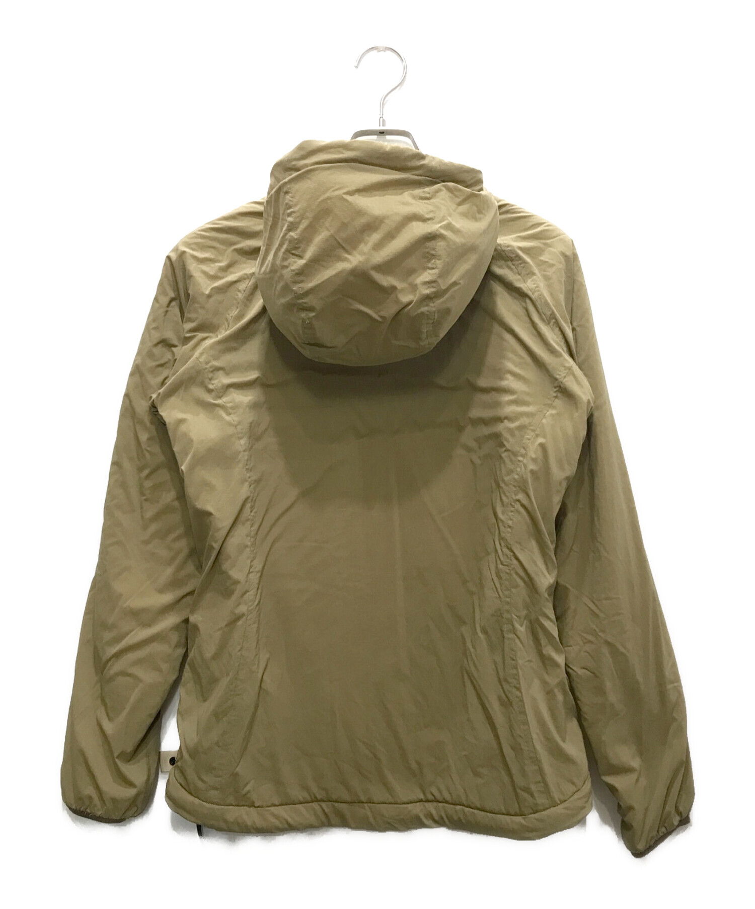 中古・古着通販】山と道 (ヤマトミチ) Alpha Anorak/アルファ 中古・古着通販】山と道 (ヤマトミチ) Alpha Anorak/アルファ