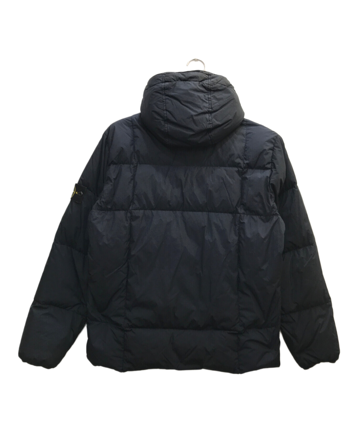 中古・古着通販】STONE ISLAND (ストーンアイランド) ガーメント 中古・古着通販】STONE ISLAND (ストーンアイランド) ガーメント