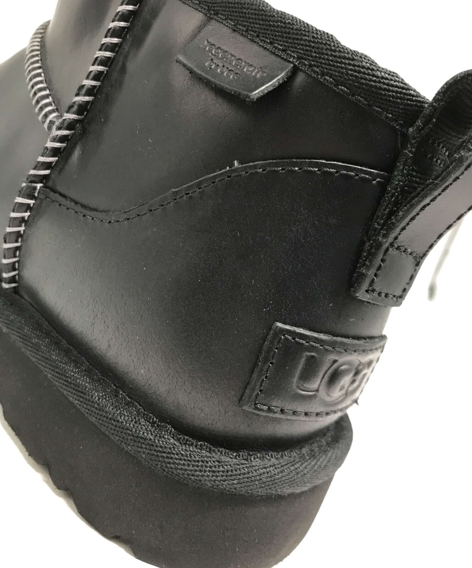 中古・古着通販】UGG (アグ) Classic Ultra Mini LTHR Regen 