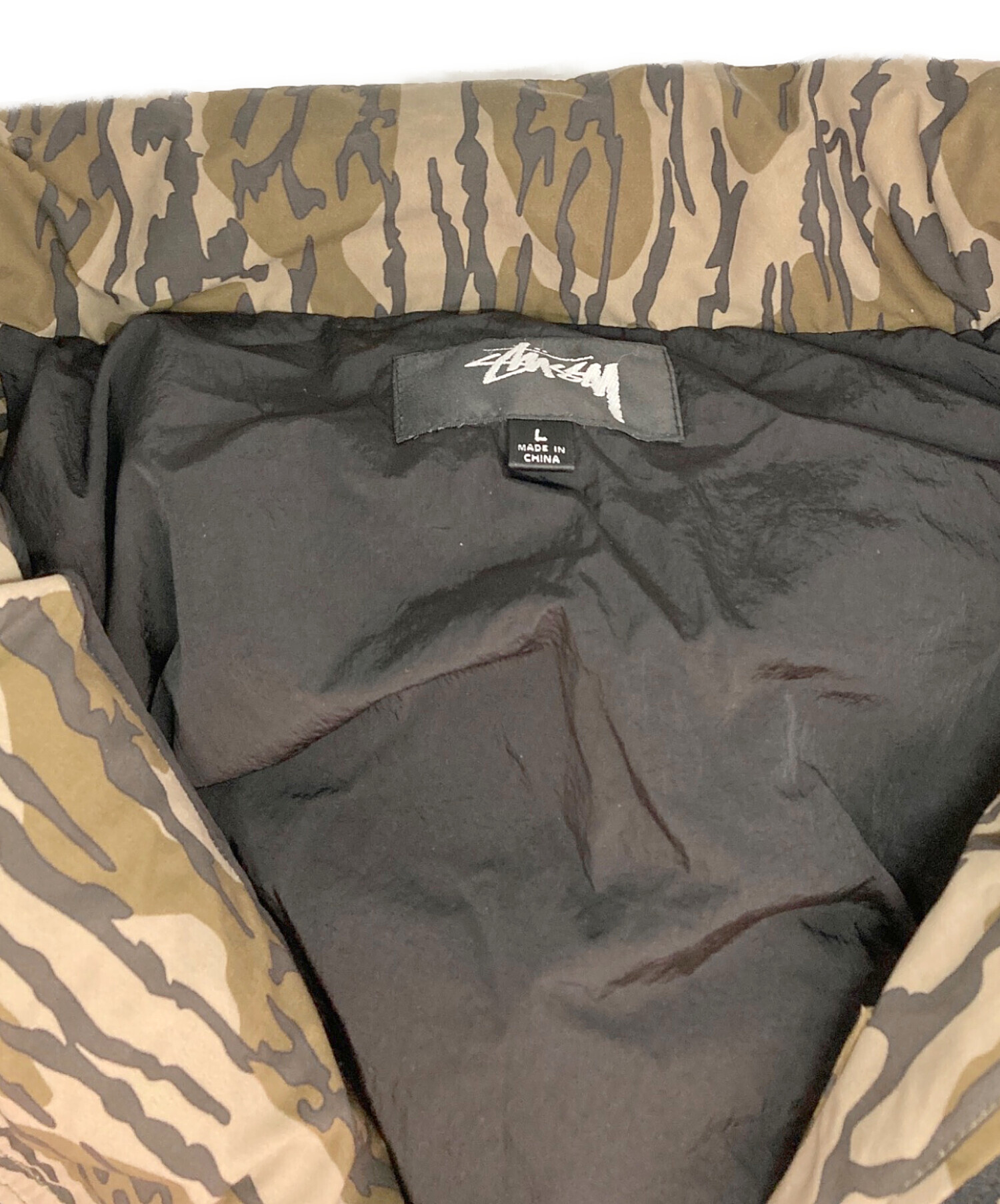 中古・古着通販】stussy (ステューシー) カモ柄ダウンジャケット/Mossy 