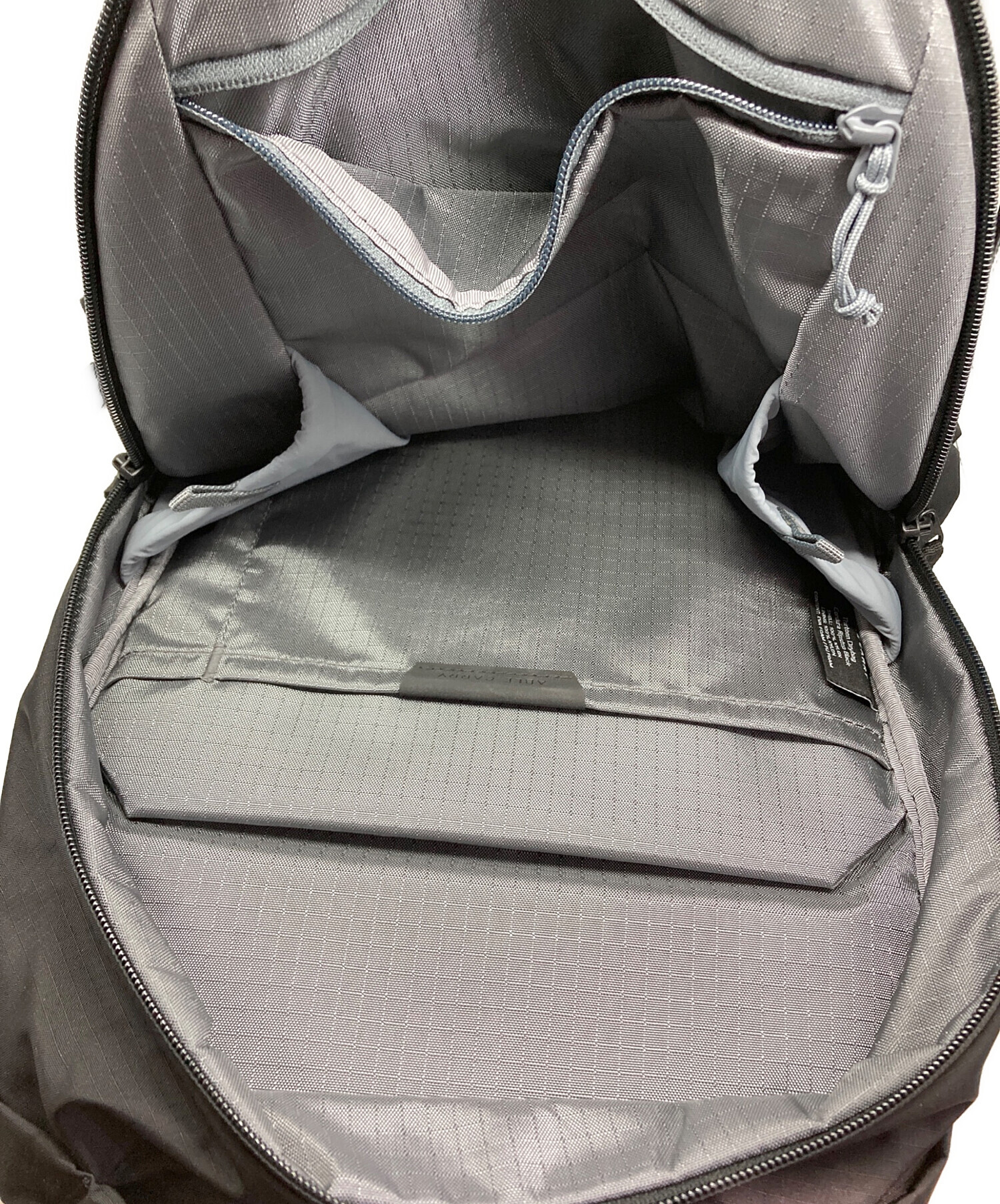 Able Carry Thiteen Daybag中古 中古・古着通販】Able Carry (エイブルキャリー) Thirteen Daybag