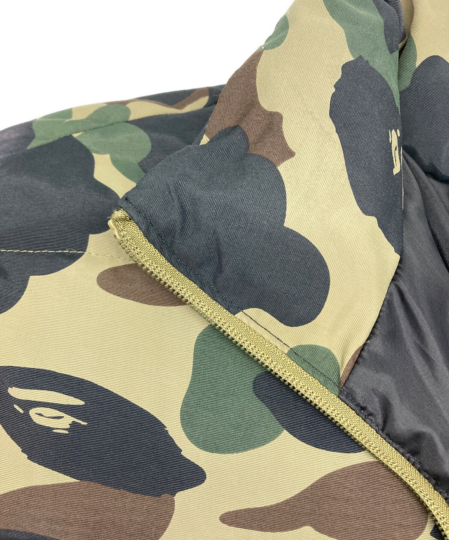 BATHING A APE - APE(アベイシングエイプ) ⁄ サルカモ柄 ア シャツ ア