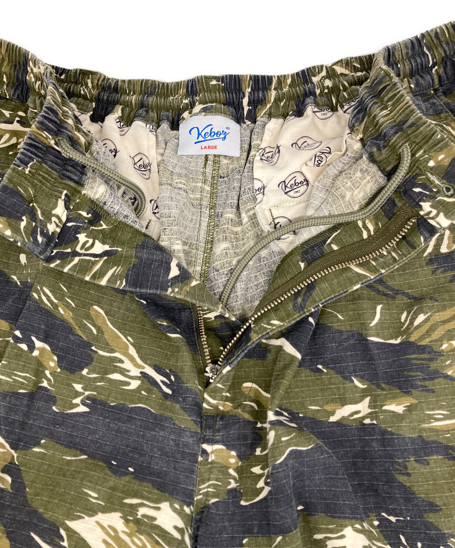 中古・古着通販】KEBOZ (ケボズ) カモフラカーゴパンツ カーキ