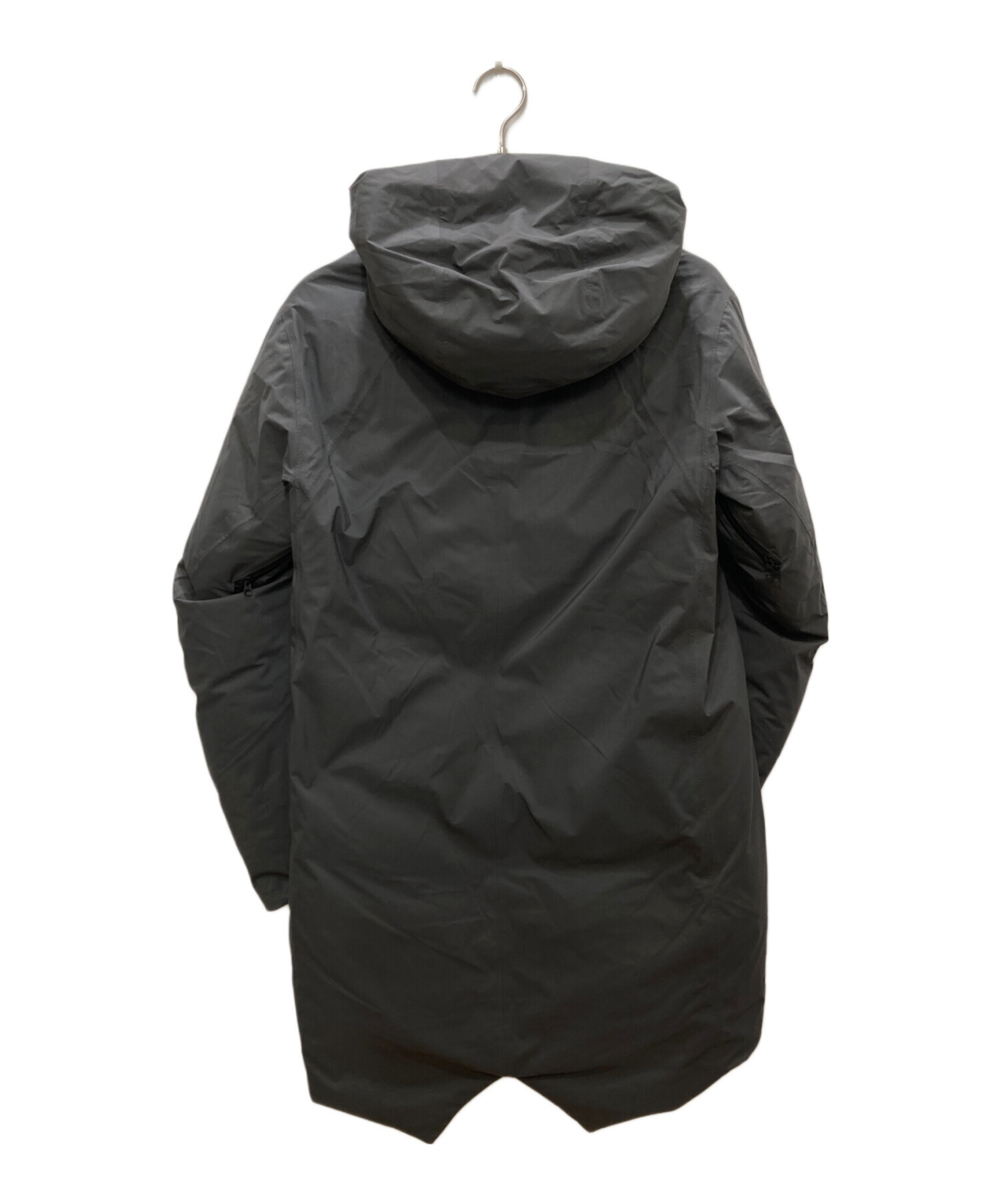 中古・古着通販】ATTACHMENT (アタッチメント) ダウンコート グレー 
