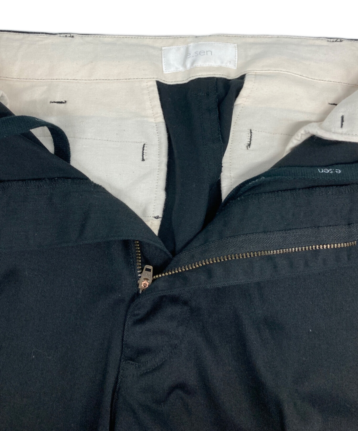 中古・古着通販】e.sen (イーセン) センタープリーツパンツ ブラック