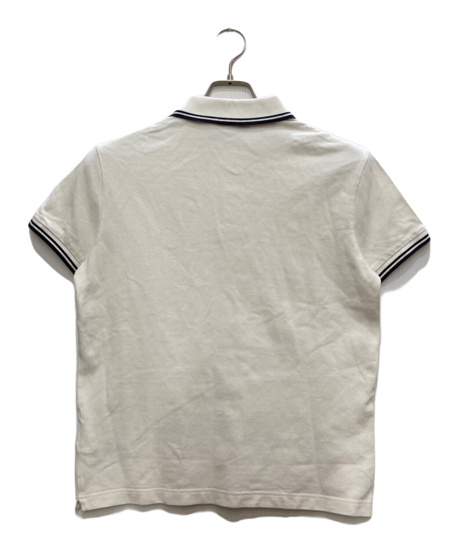 【値下げ中】MONCLER ホワイト ポロシャツ M 古着 中古・古着通販】MONCLER (モンクレール) ポロシャツ ホワイト サイズ