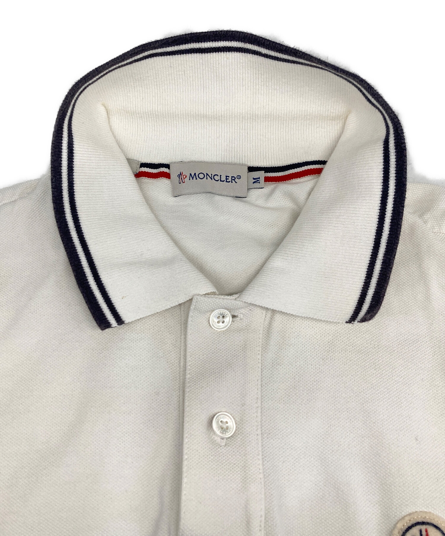【値下げ中】MONCLER ホワイト ポロシャツ M 古着 中古・古着通販】MONCLER (モンクレール) ポロシャツ ホワイト サイズ