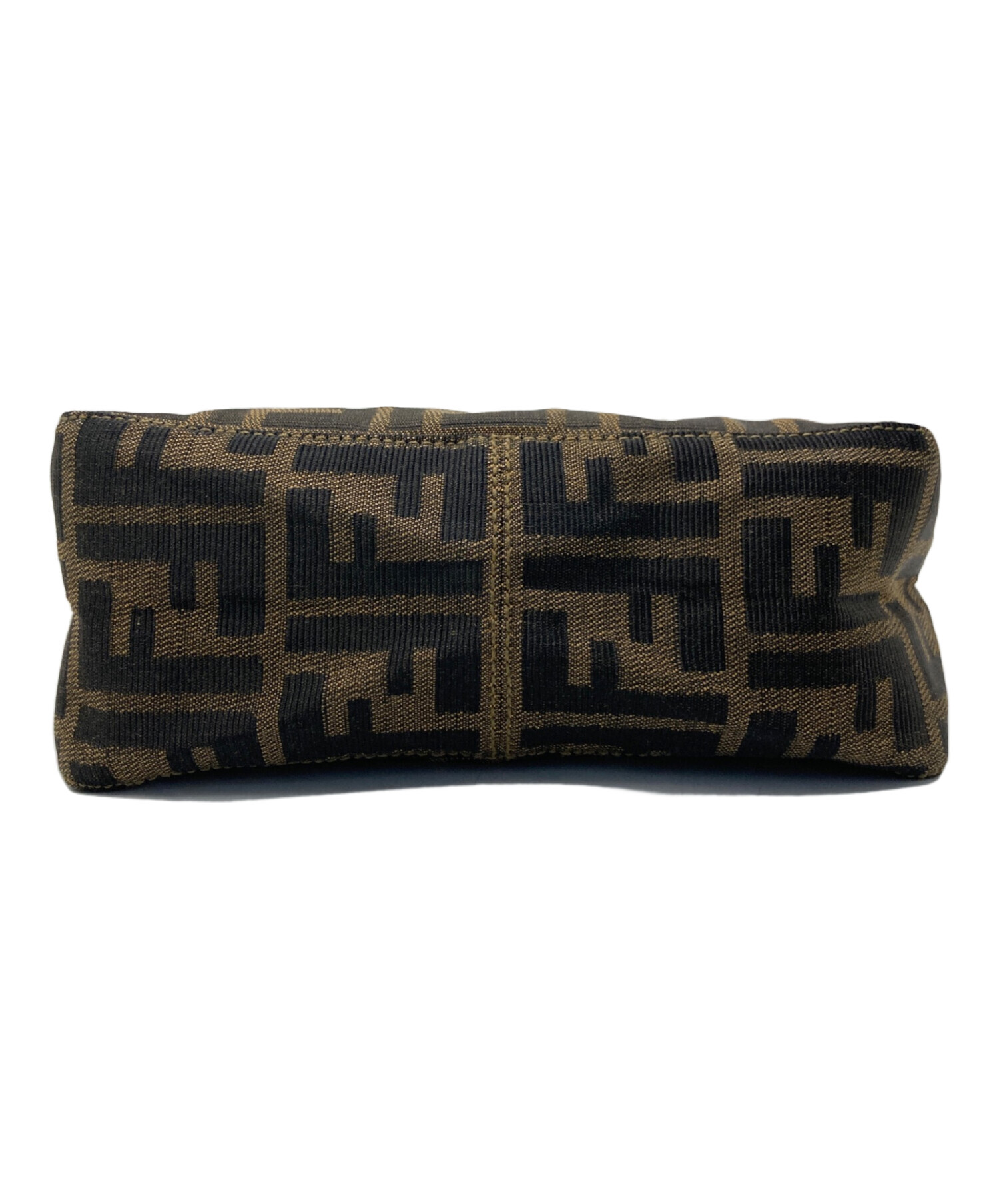 中古・古着通販】FENDI (フェンディ) ズッカ柄ハンドポーチ ブラウン