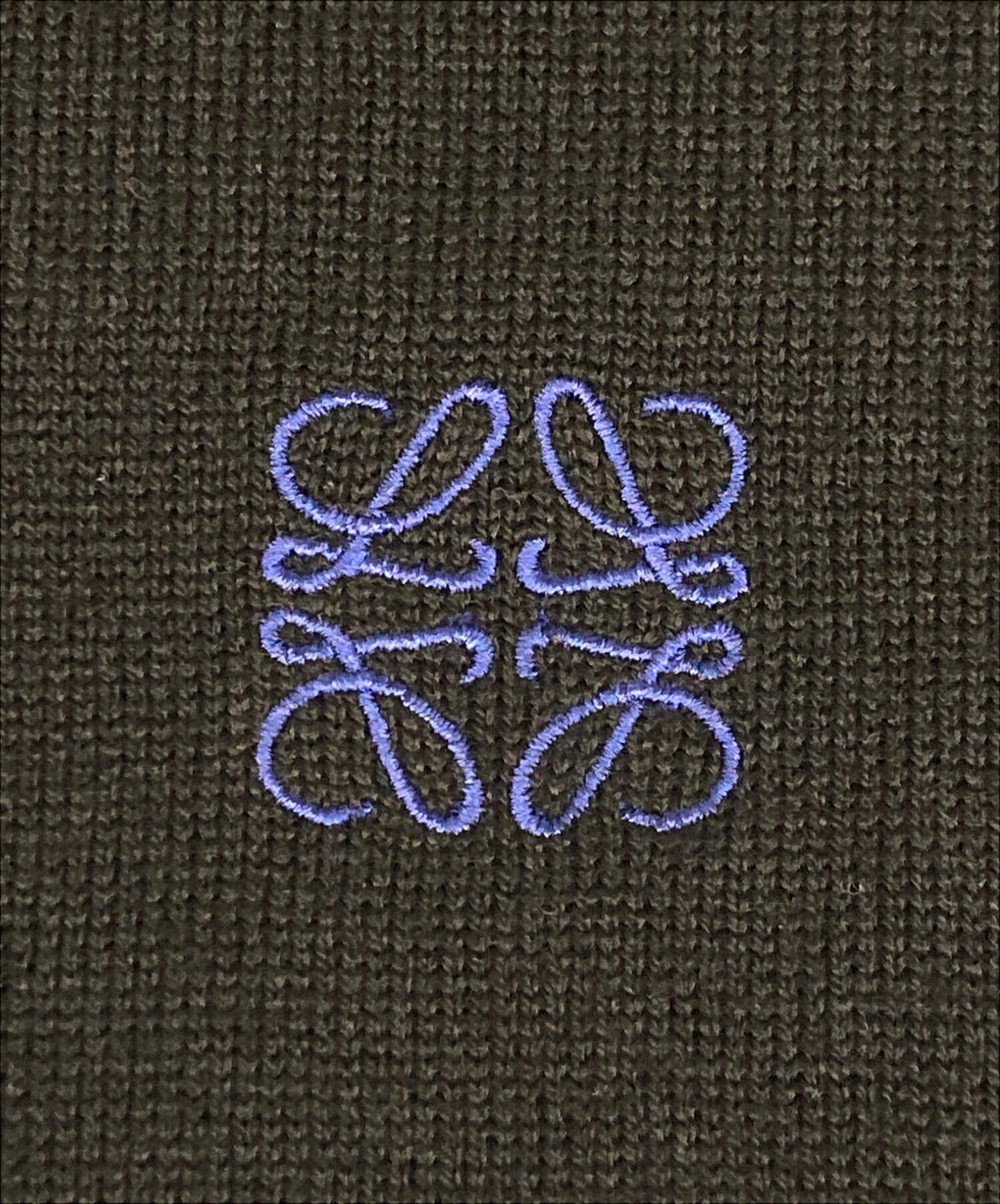 中古・古着通販】LOEWE (ロエベ) アナグラム刺繍ウールカーディガン