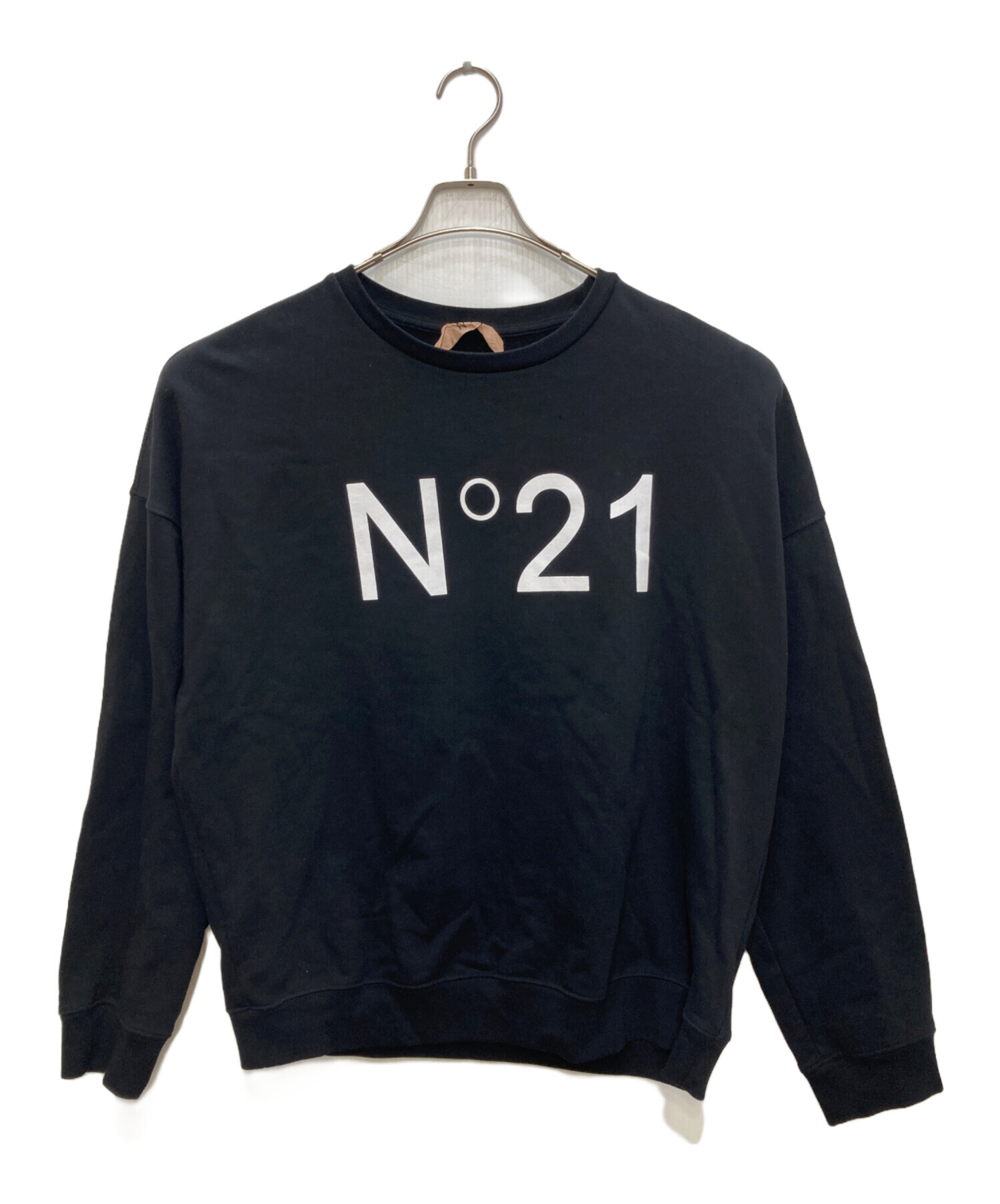 Nﾟ 21 ヌメロヴェントゥーノ ノースリーブ M グレー 【古着】【中古】【送料無料】 Nﾟ 21 ヌメロヴェントゥーノ スウェット S 黒 【古着】【中古】【送料