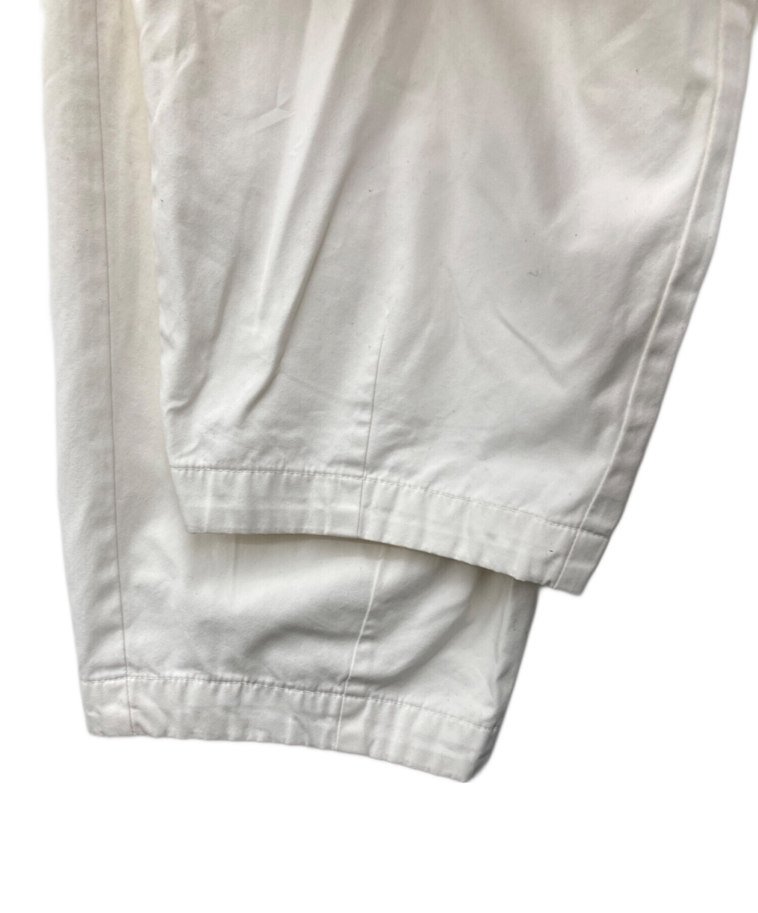中古・古着通販】kagure (カグレ) コットンクロップドパンツ ホワイト