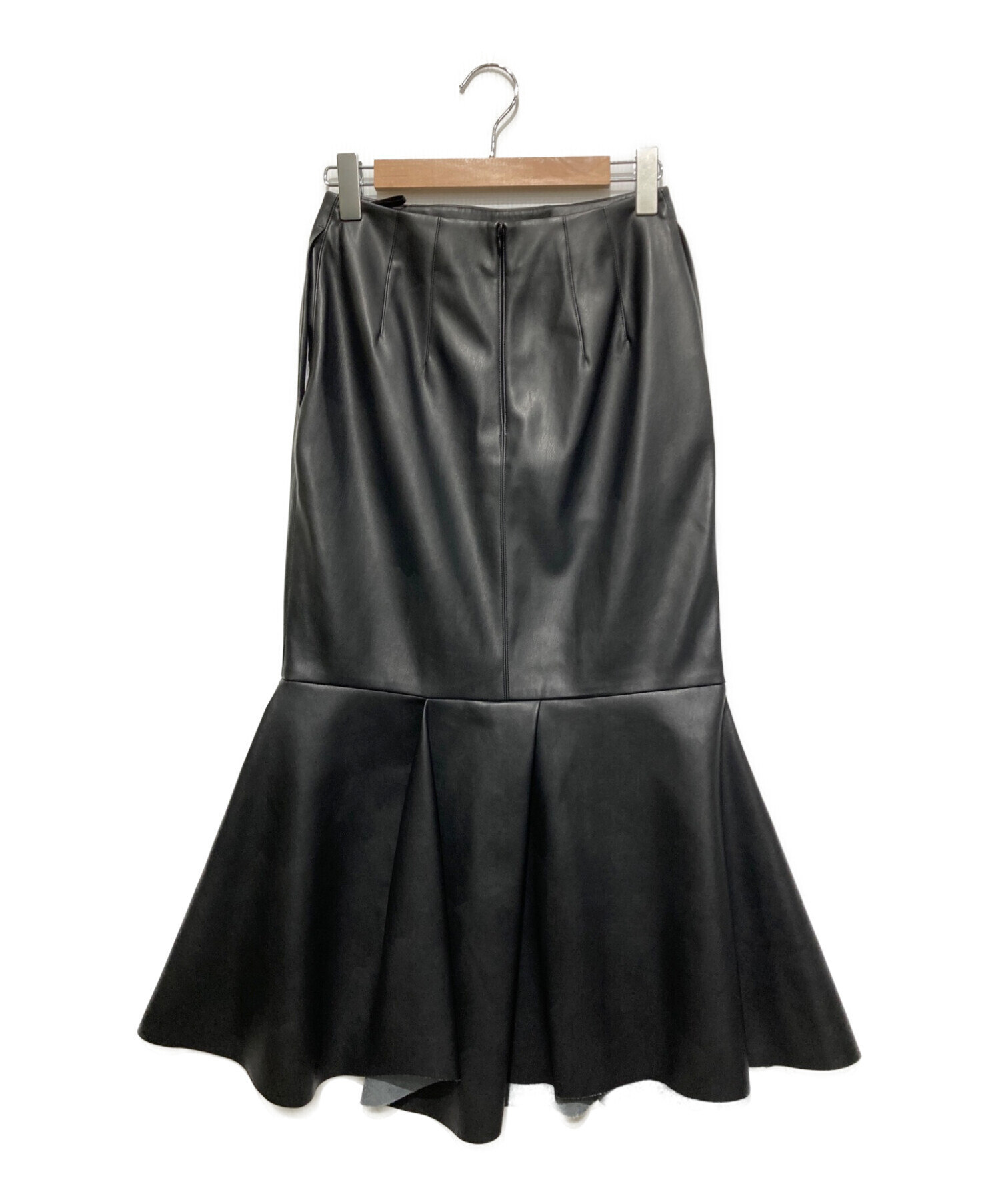 ★未使用★ENFOLD エンフォルド スカート ブラック サイズ38 中古・古着通販】ENFOLD (エンフォルド) シンセティックレザーペプラム